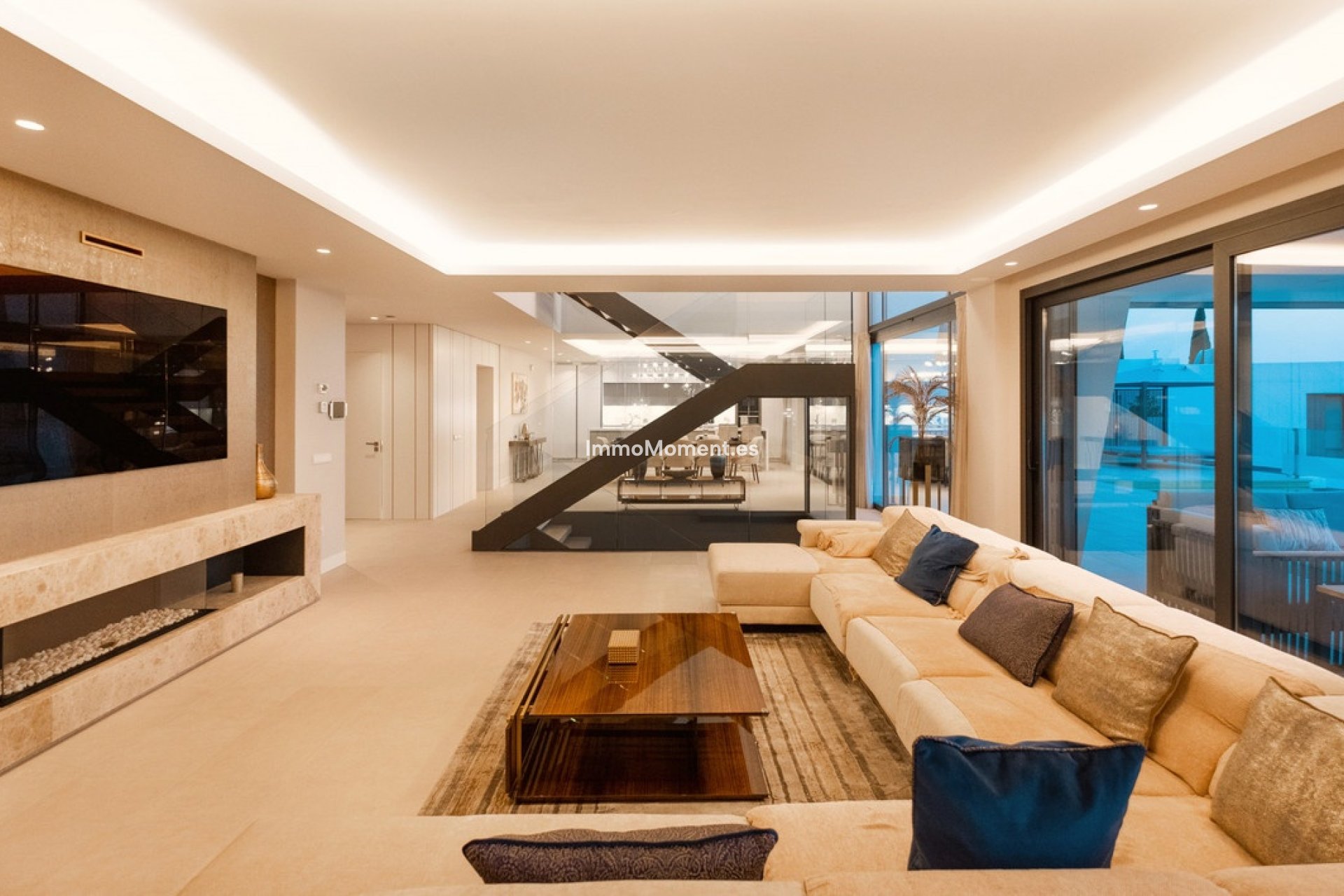 Resale - Villa - El Paraiso - New Golden Mile