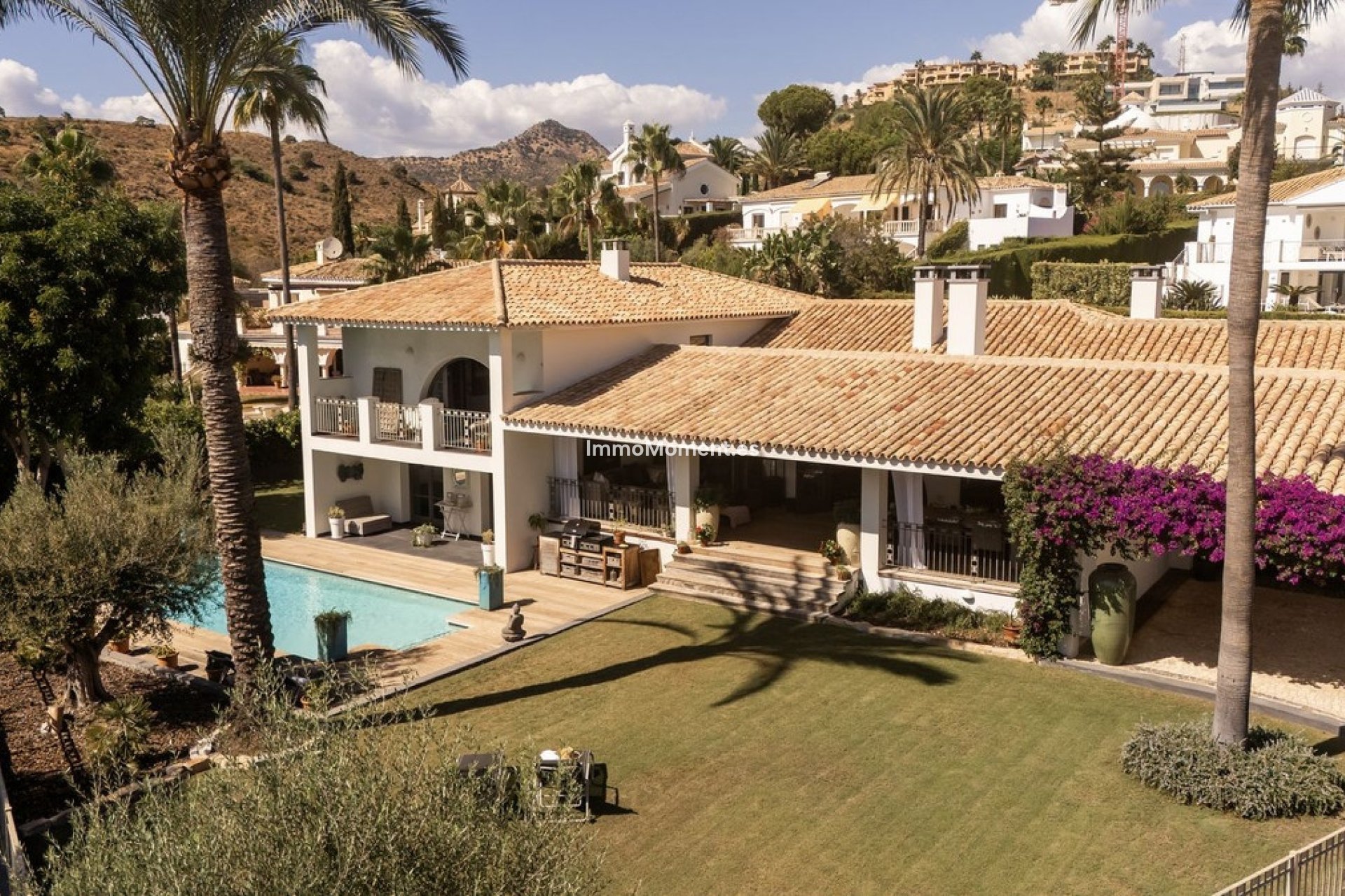 Resale - Villa - El Paraiso - New Golden Mile