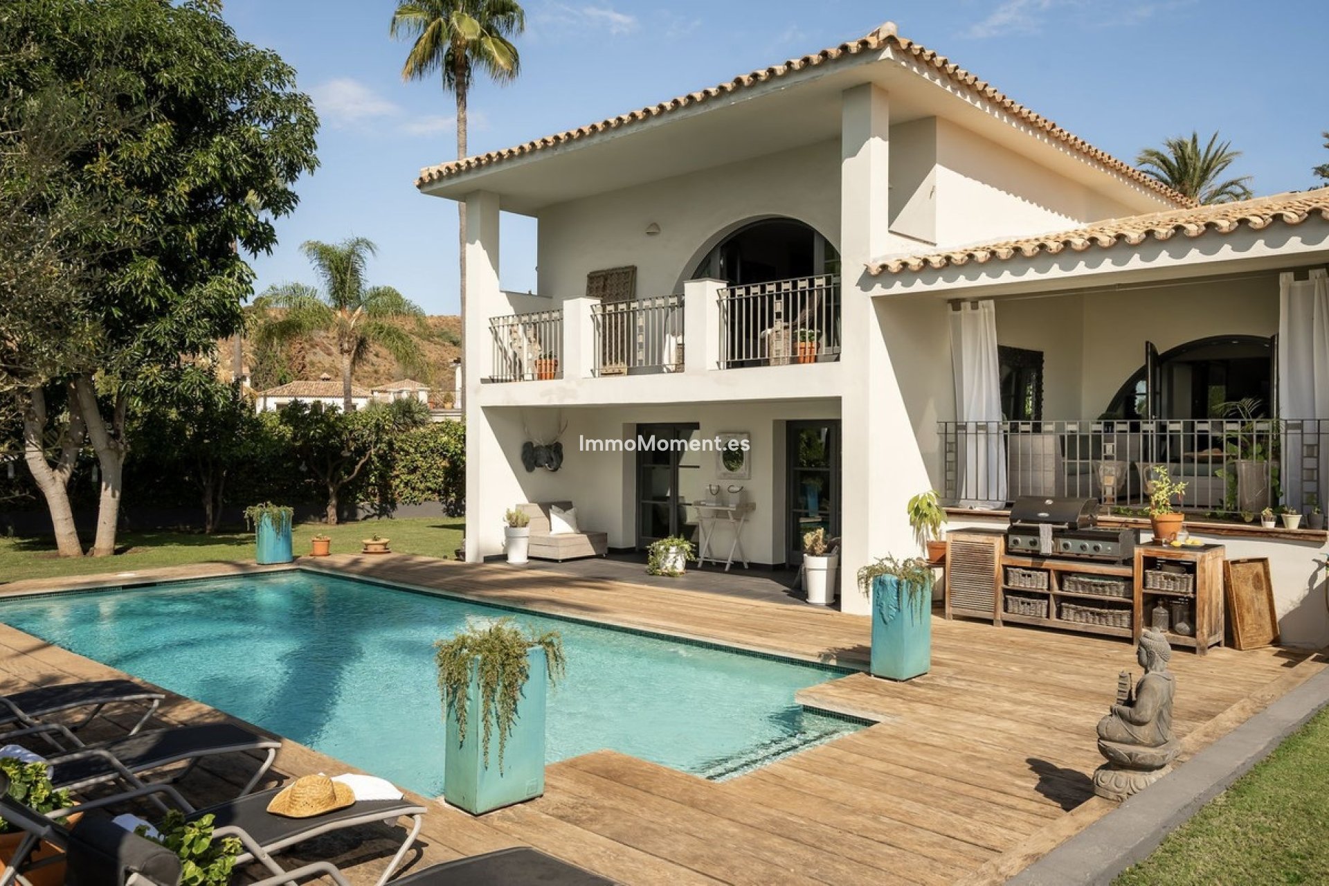 Resale - Villa - El Paraiso - New Golden Mile