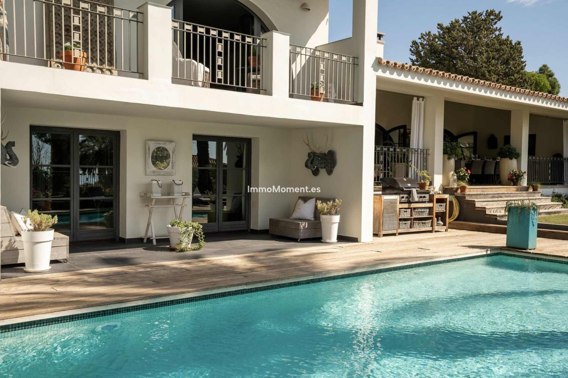 Resale - Villa - El Paraiso - New Golden Mile