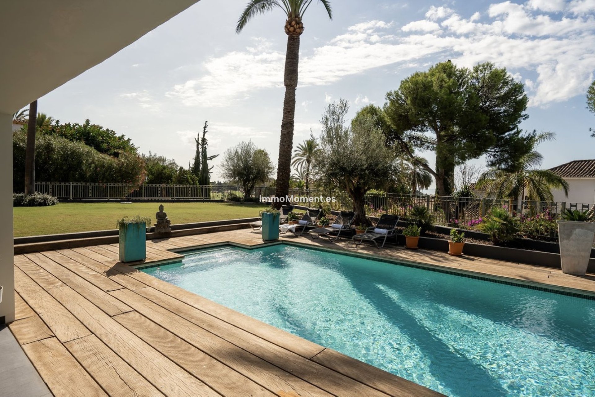 Resale - Villa - El Paraiso - New Golden Mile