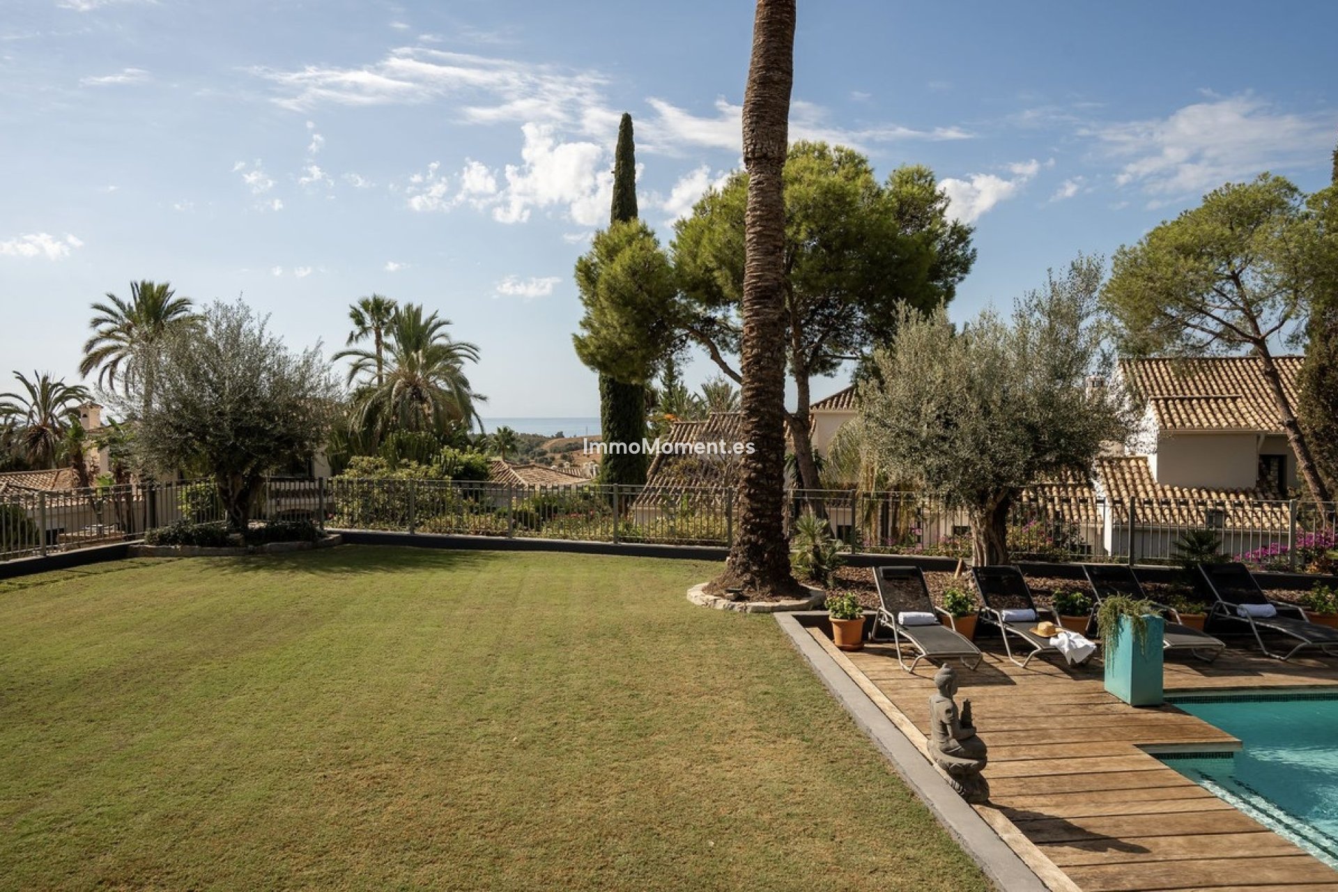 Resale - Villa - El Paraiso - New Golden Mile