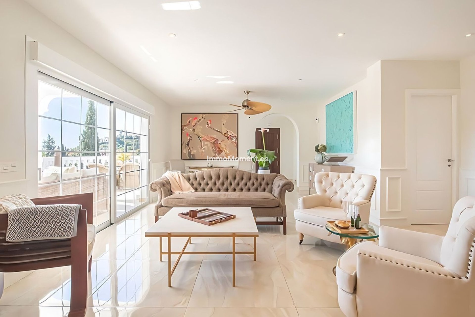 Resale - Villa - El Paraiso - New Golden Mile