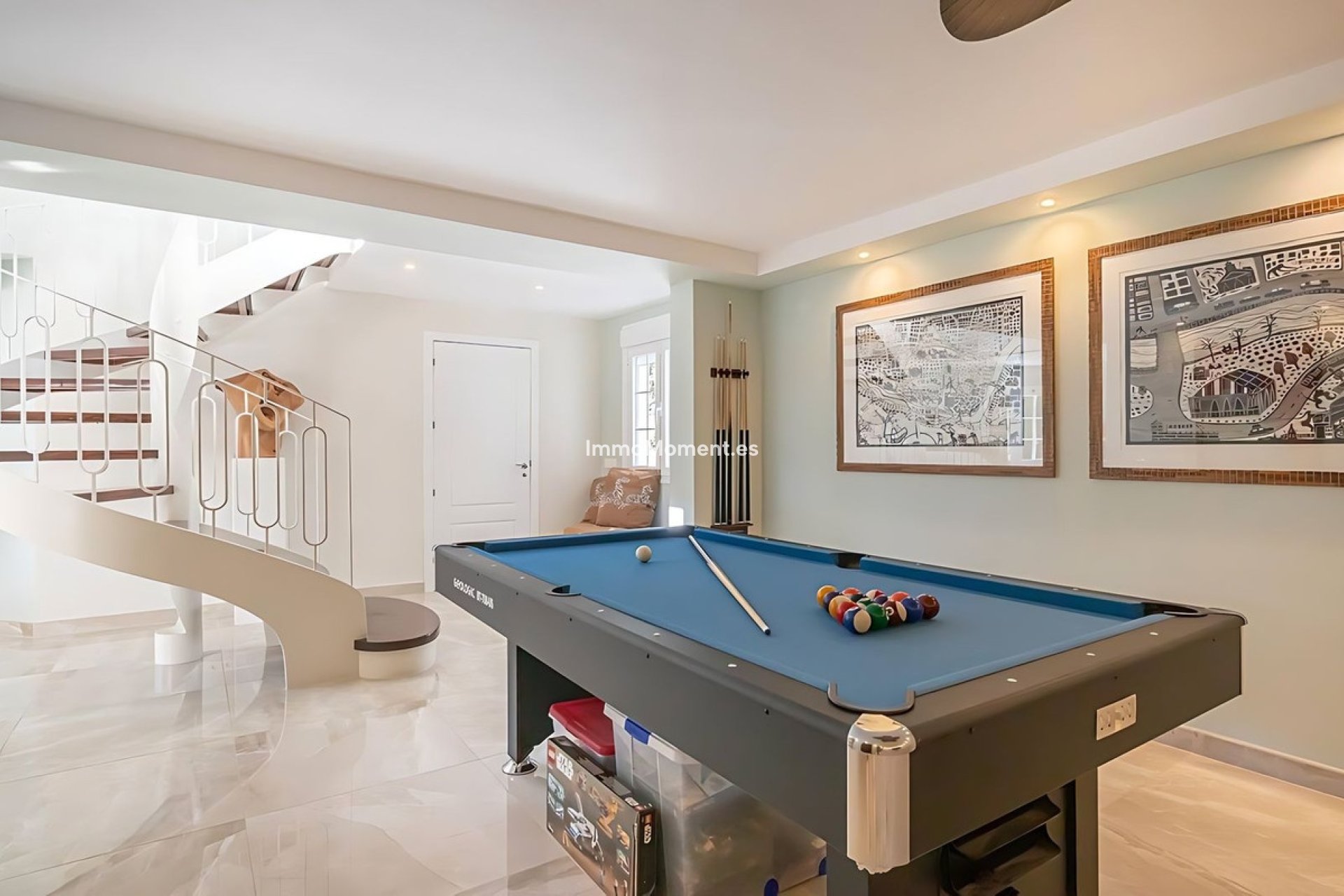 Resale - Villa - El Paraiso - New Golden Mile