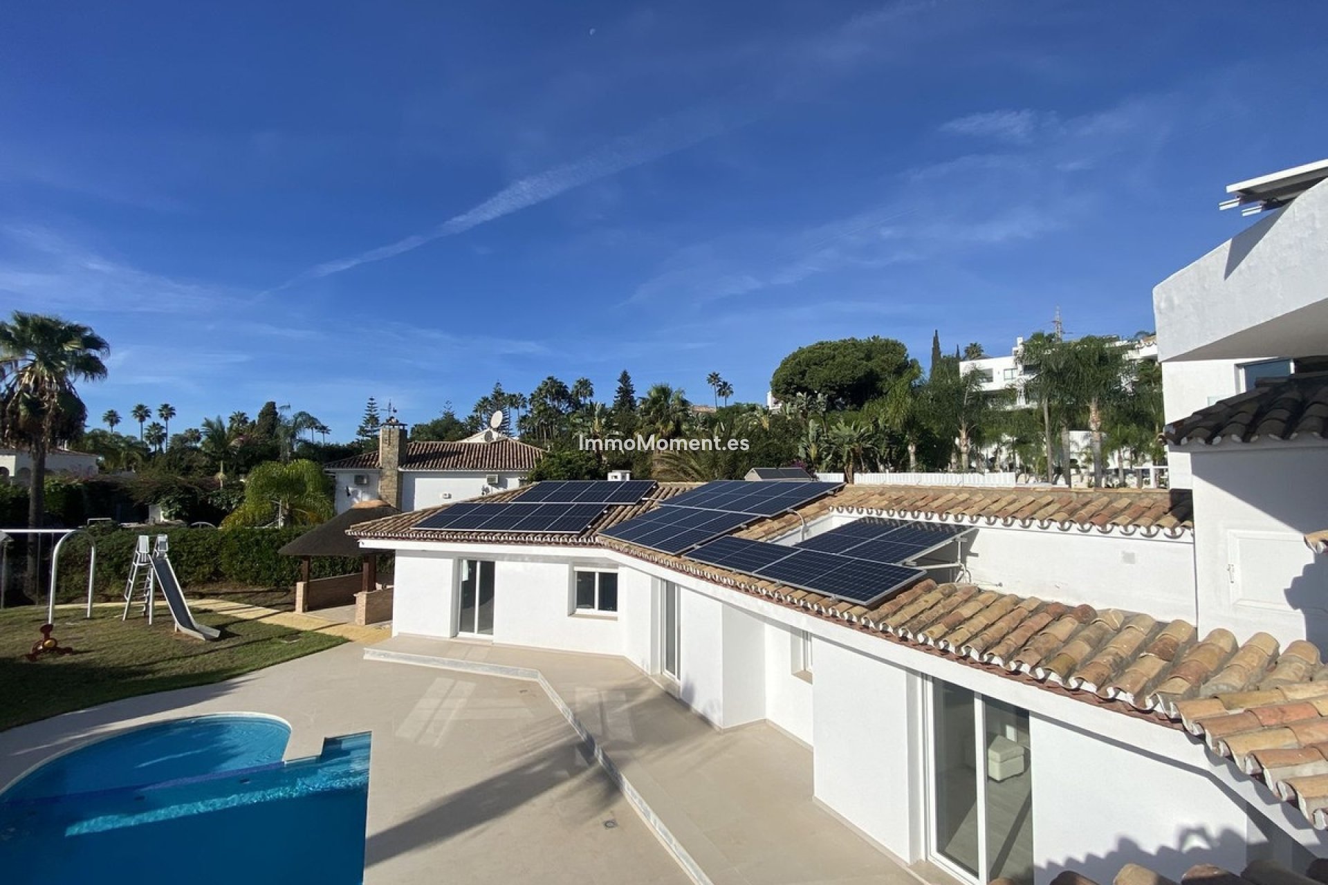 Resale - Villa - El Paraiso - New Golden Mile