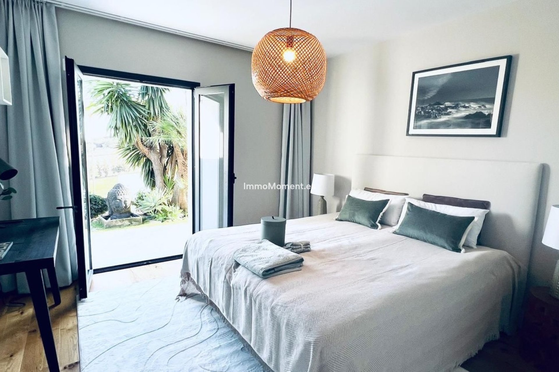 Resale - Villa - El Paraiso - New Golden Mile