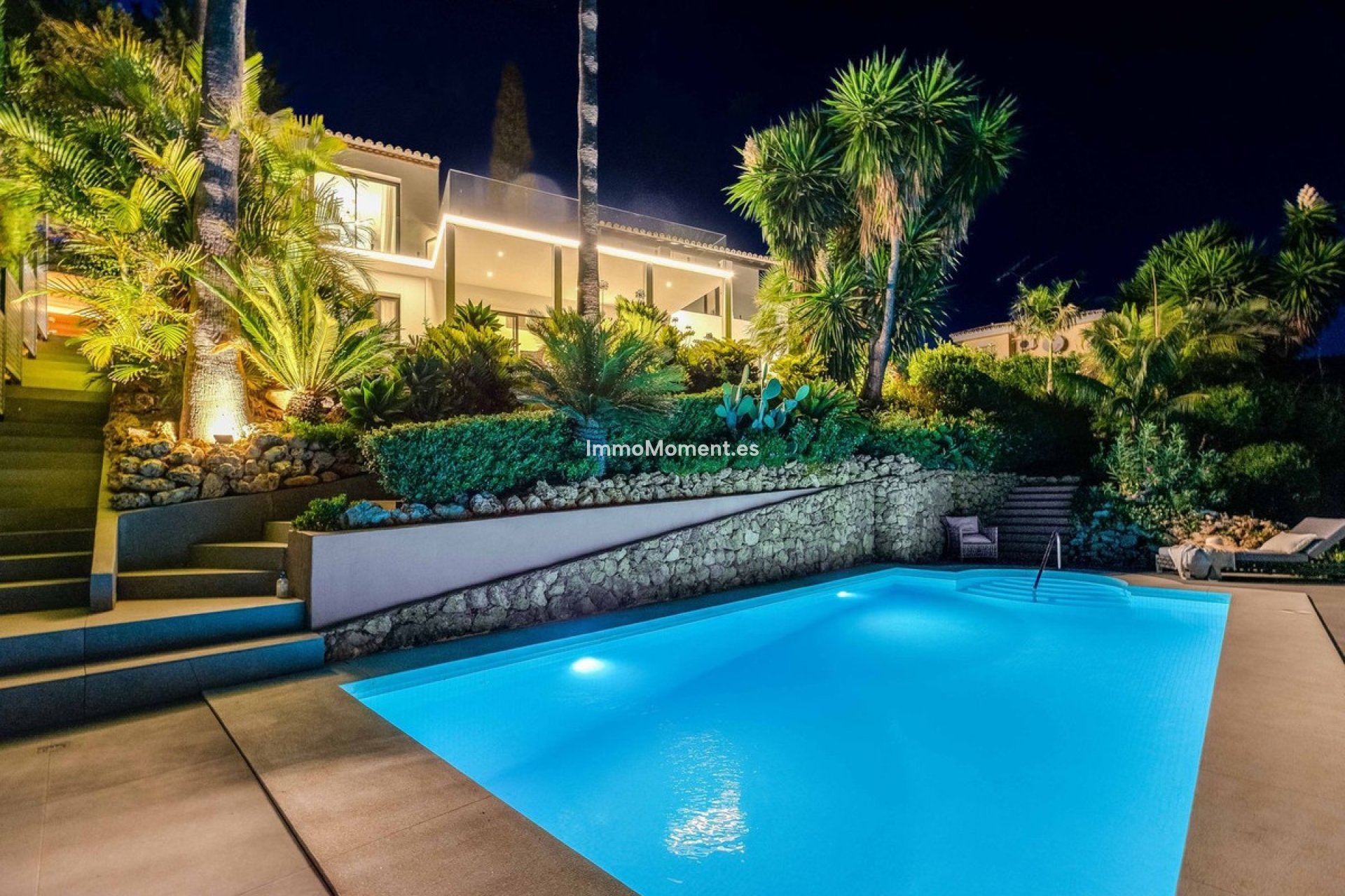 Resale - Villa - El Paraiso - New Golden Mile