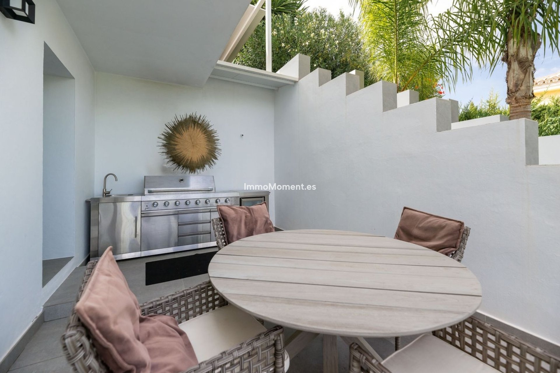 Resale - Villa - El Paraiso - New Golden Mile