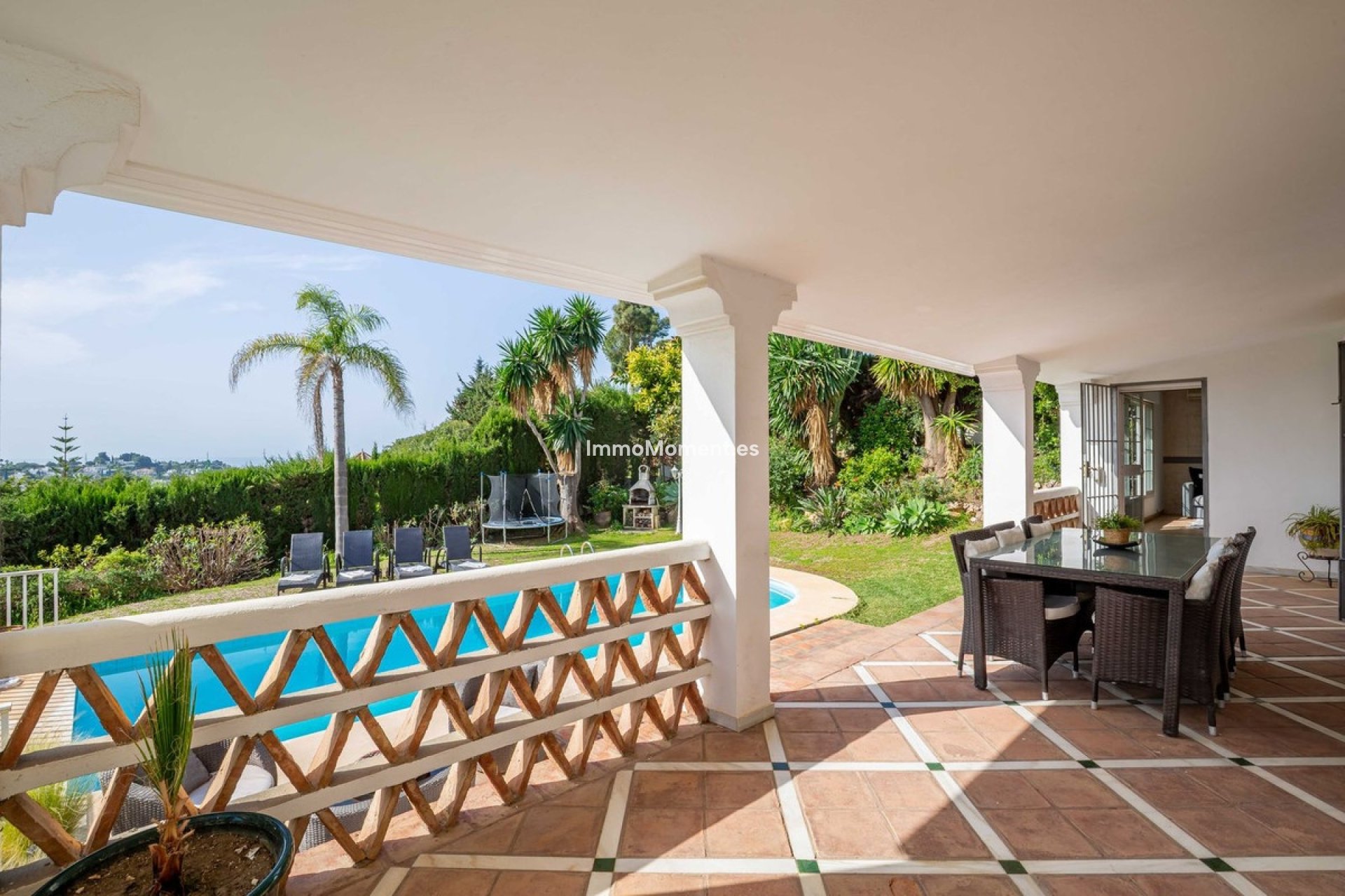 Resale - Villa - El Paraiso - New Golden Mile