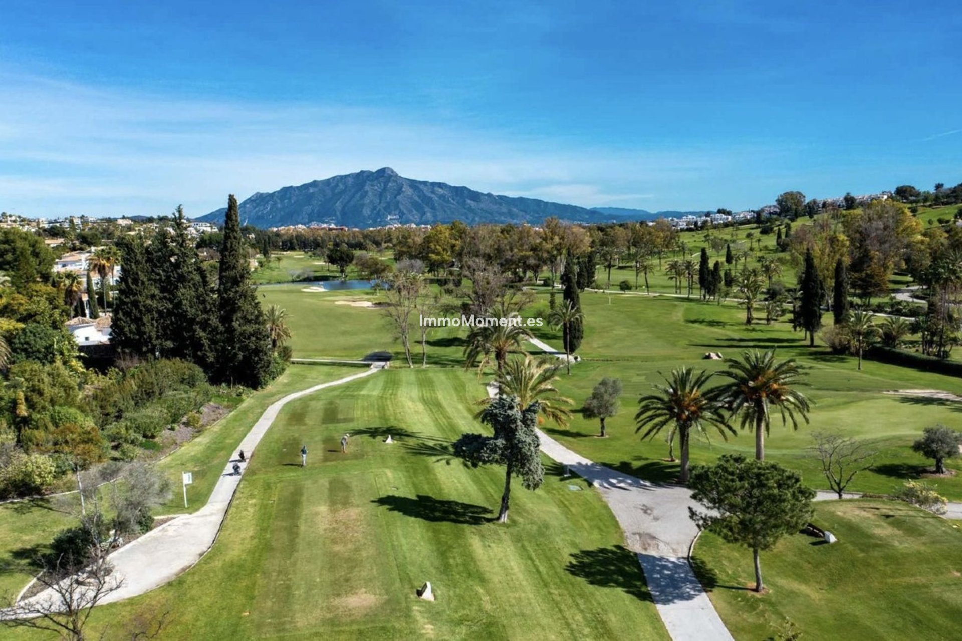 Resale - Villa - El Paraiso - New Golden Mile