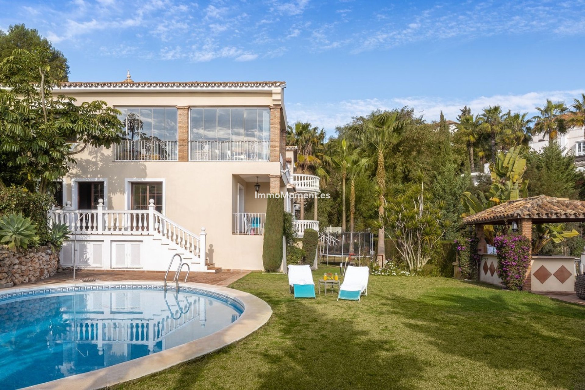 Resale - Villa - El Paraiso - New Golden Mile