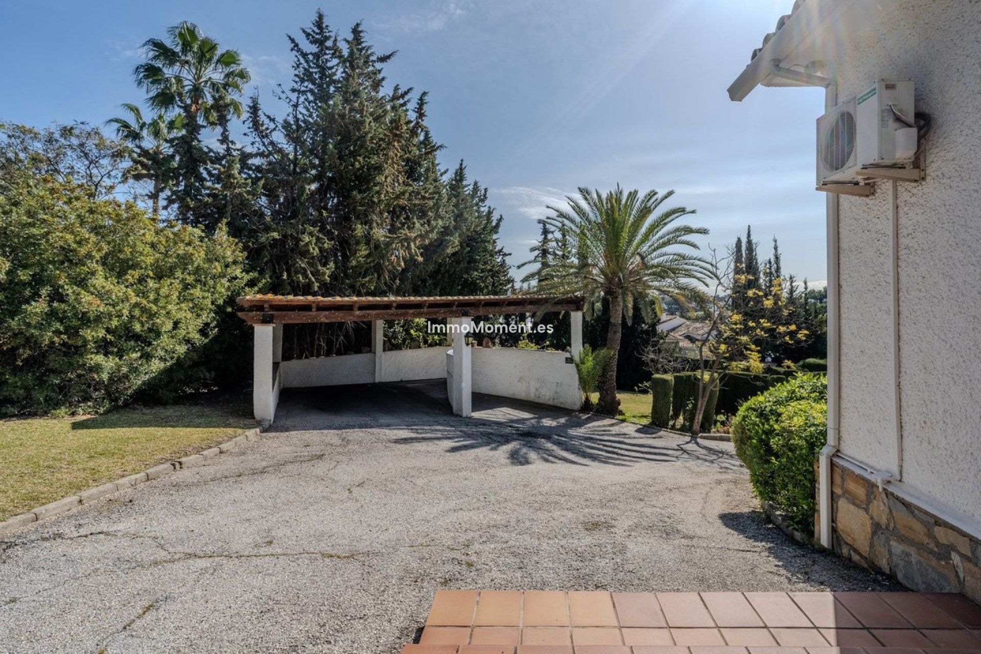 Resale - Villa - El Paraiso - New Golden Mile