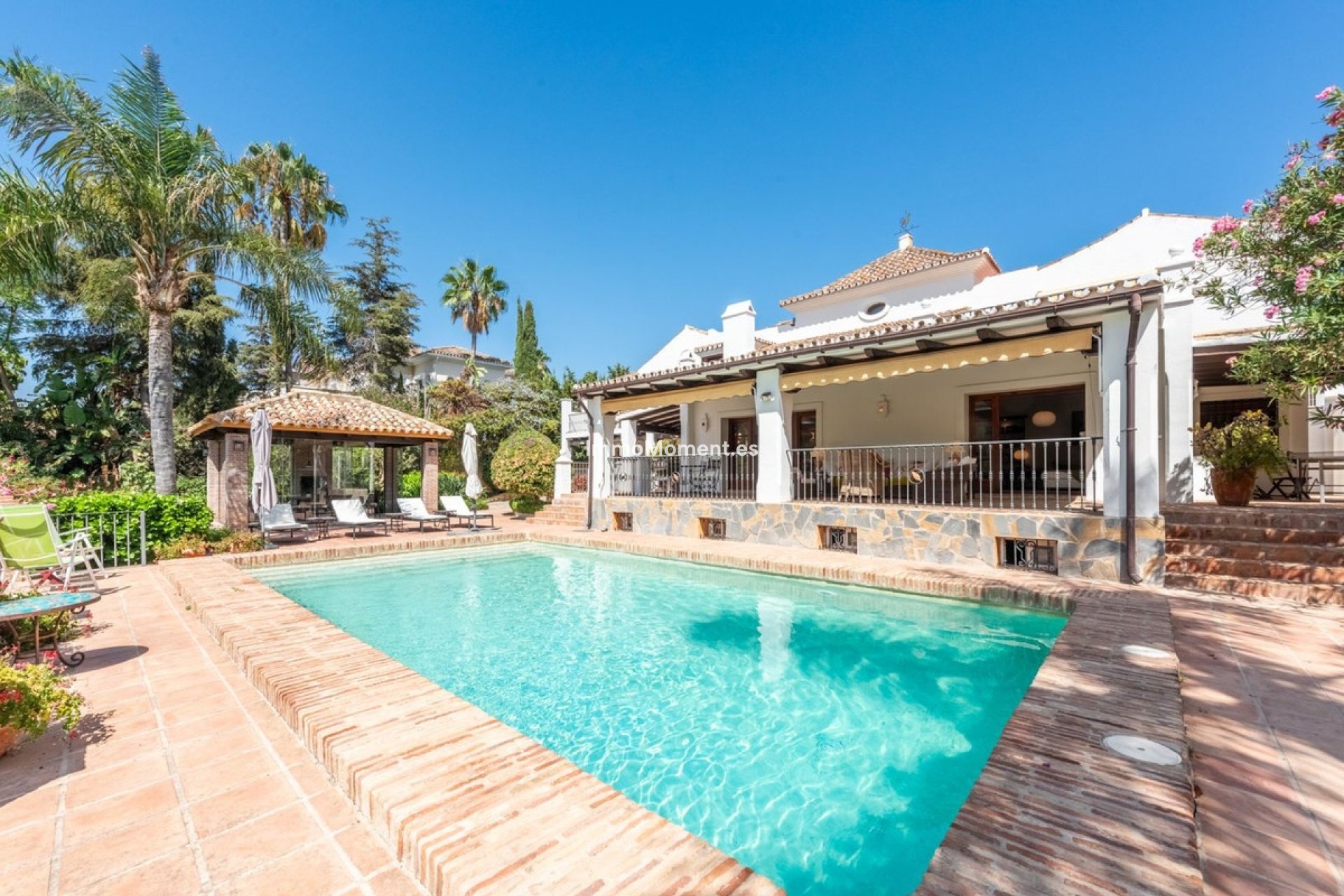 Resale - Villa - El Paraiso - New Golden Mile