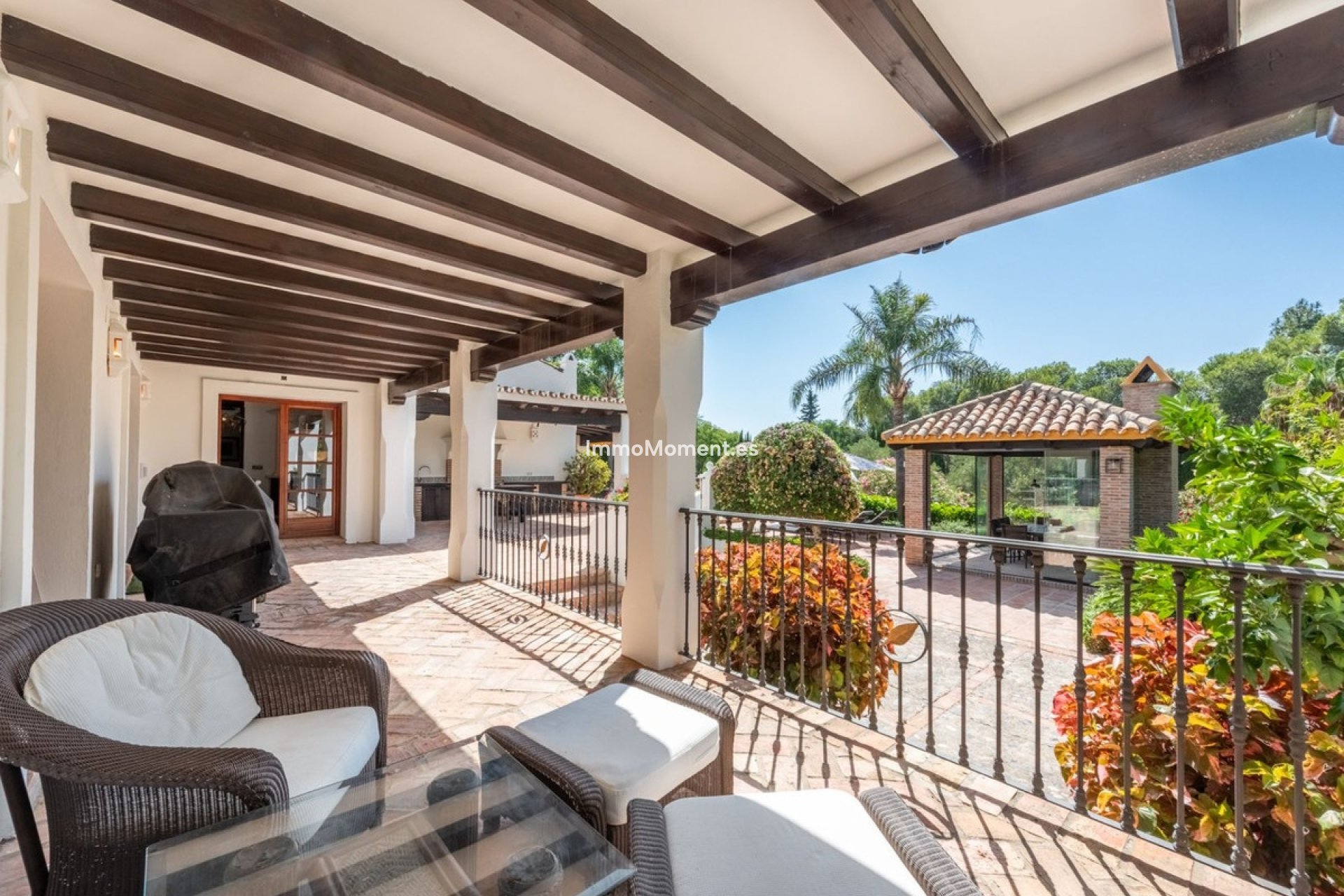 Resale - Villa - El Paraiso - New Golden Mile