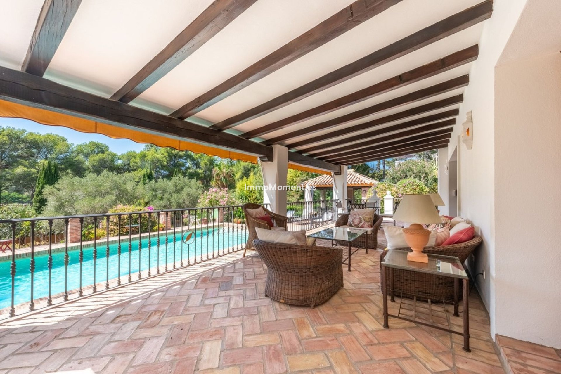 Resale - Villa - El Paraiso - New Golden Mile