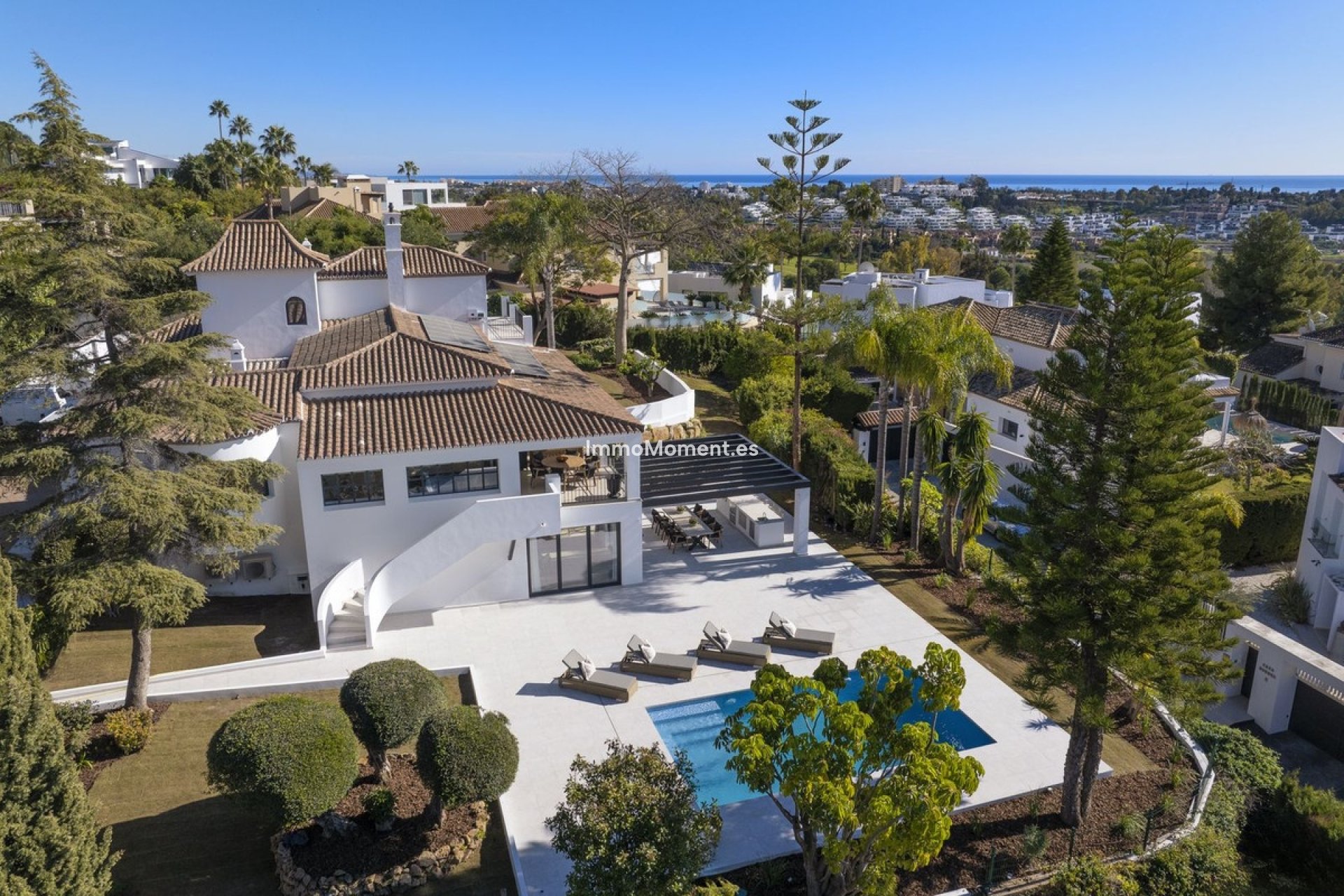 Resale - Villa - El Paraiso - New Golden Mile