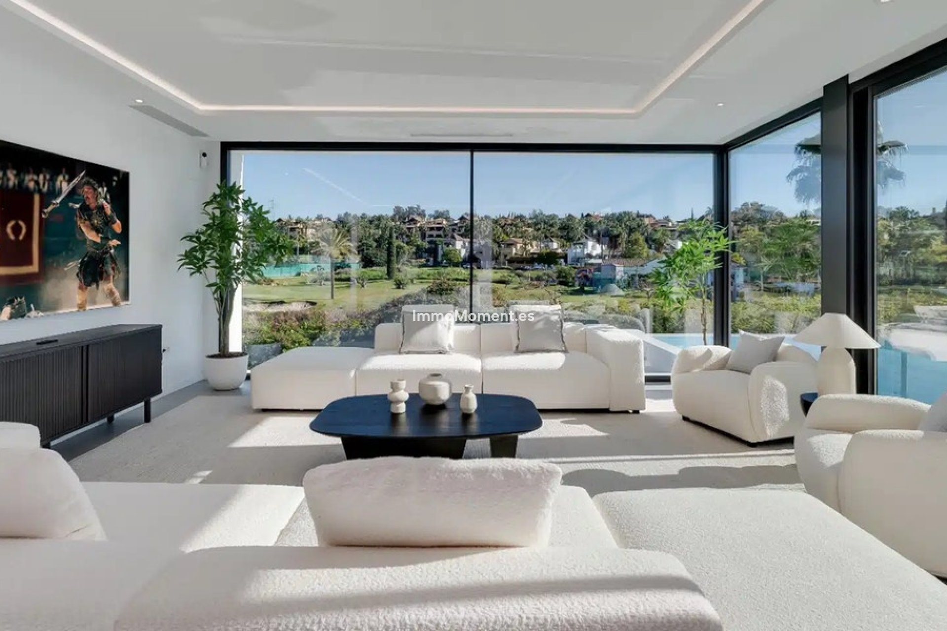 Resale - Villa - El Paraiso - New Golden Mile