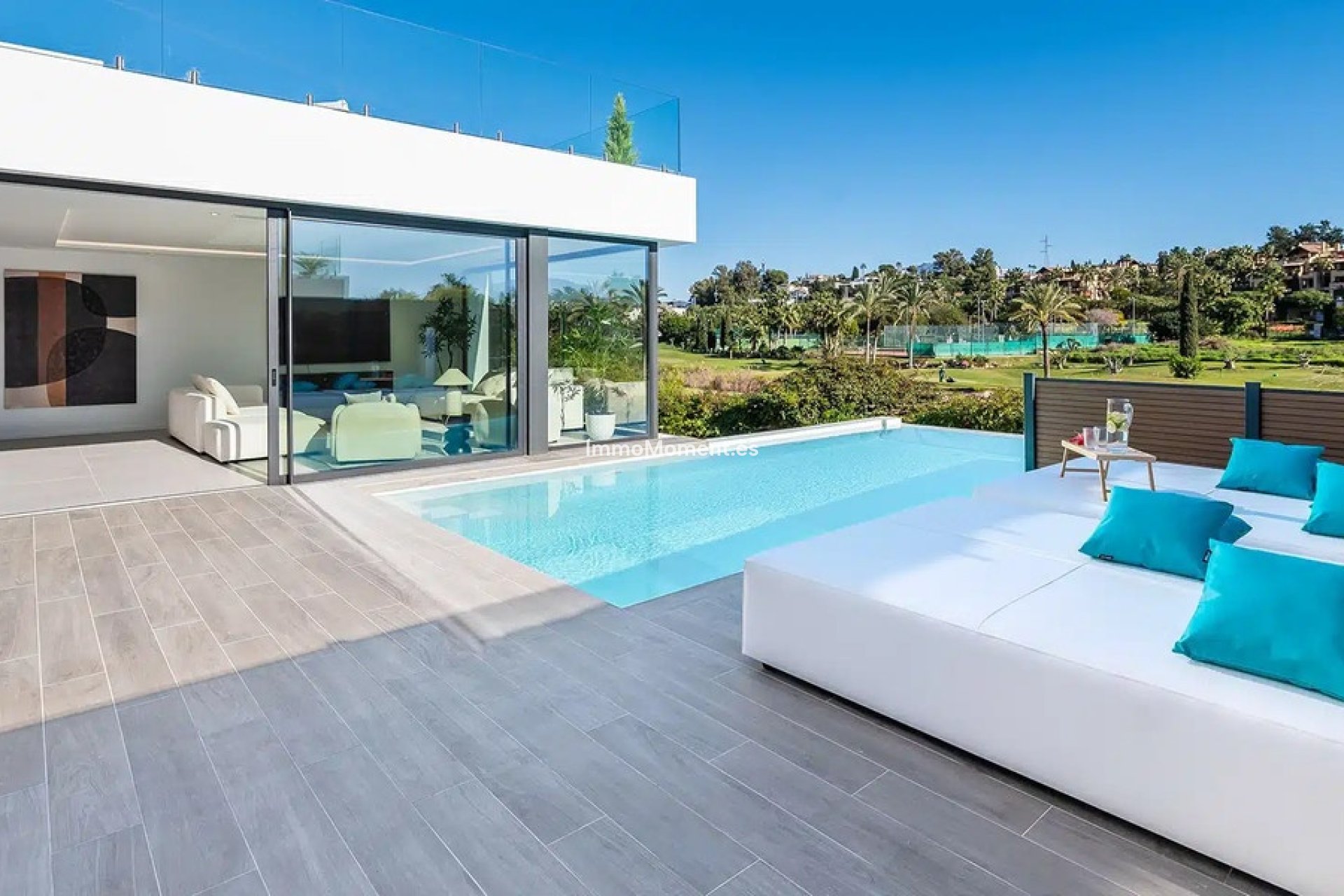 Resale - Villa - El Paraiso - New Golden Mile