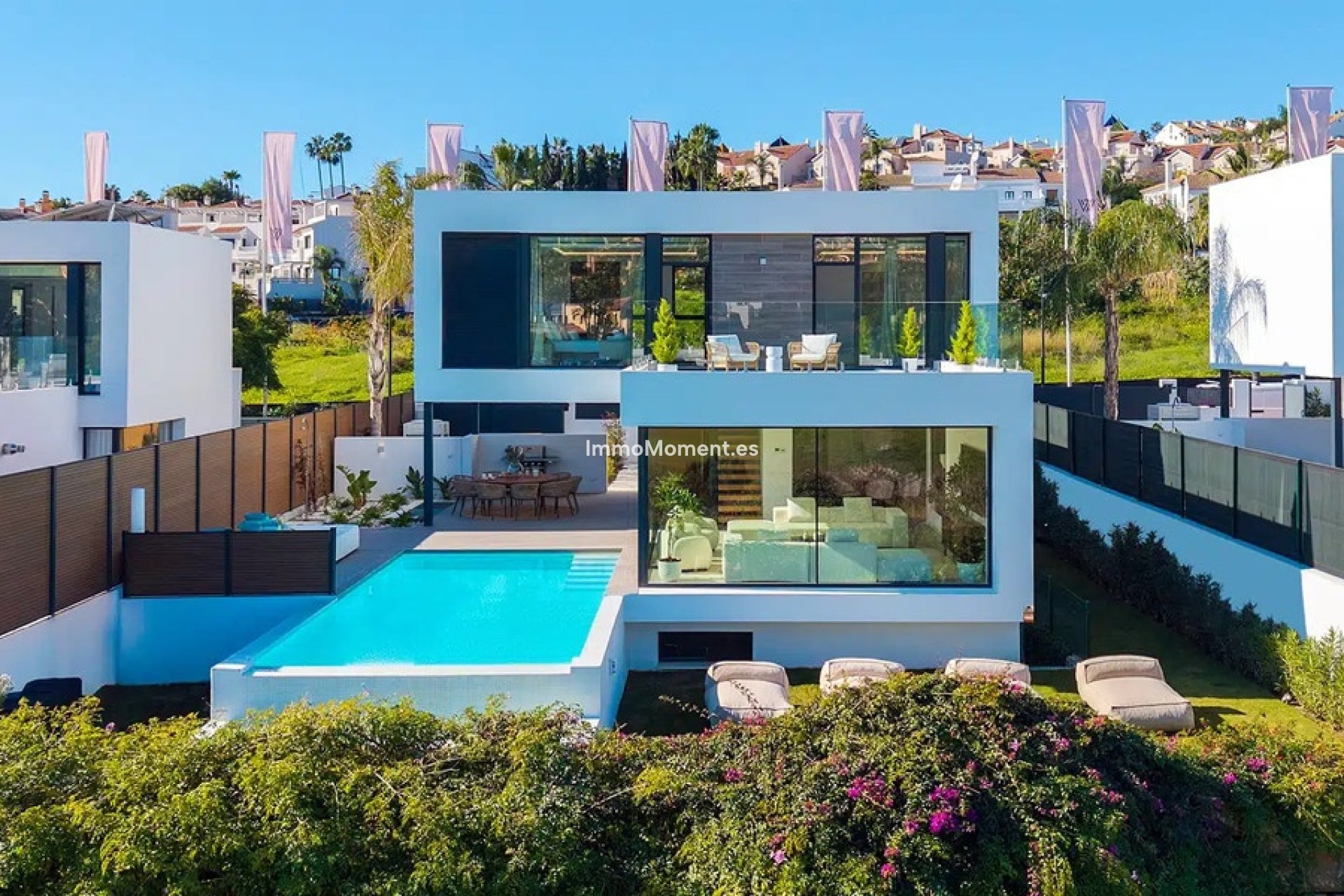 Resale - Villa - El Paraiso - New Golden Mile