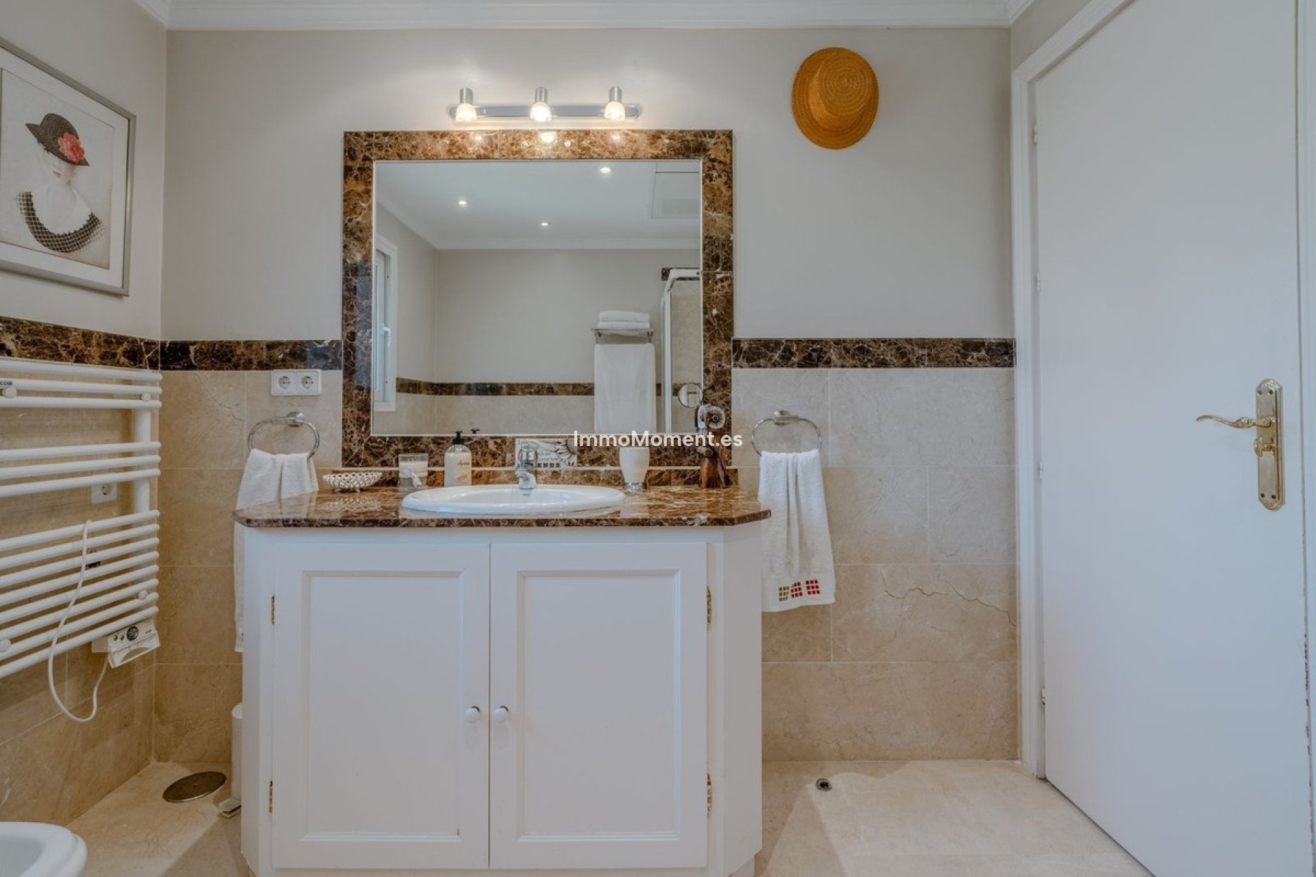 Resale - Villa - El Paraiso - New Golden Mile