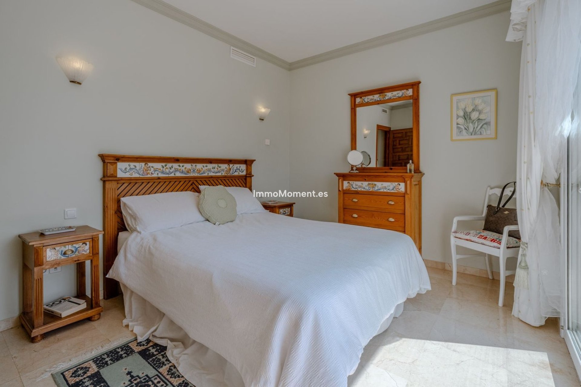 Resale - Villa - El Paraiso - New Golden Mile