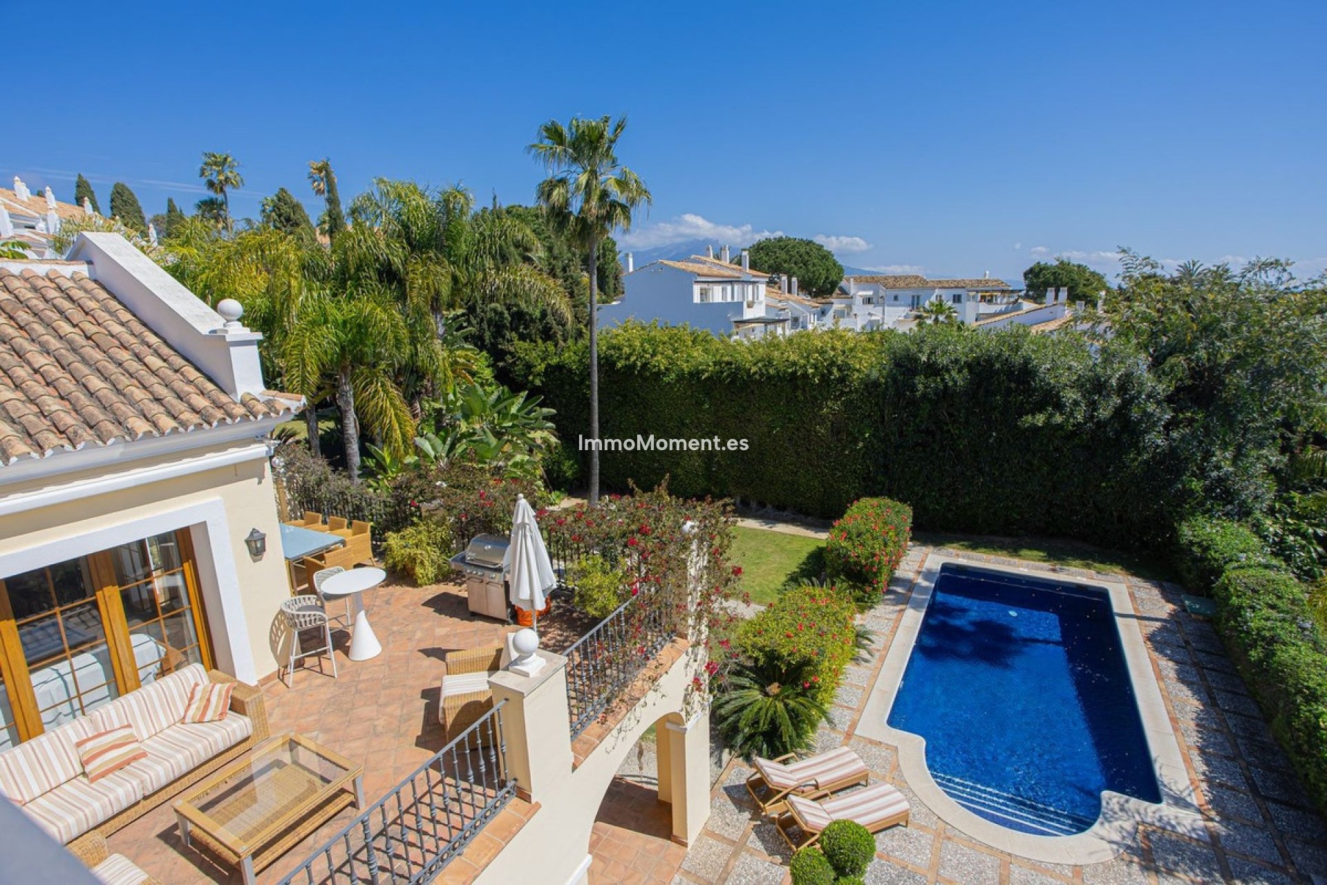 Resale - Villa - El Paraiso - New Golden Mile