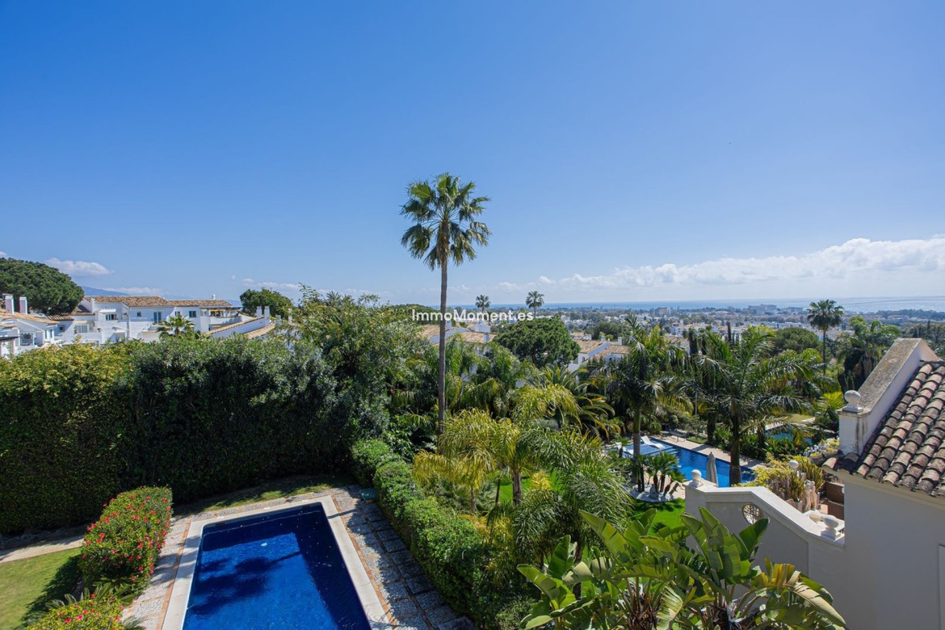 Resale - Villa - El Paraiso - New Golden Mile