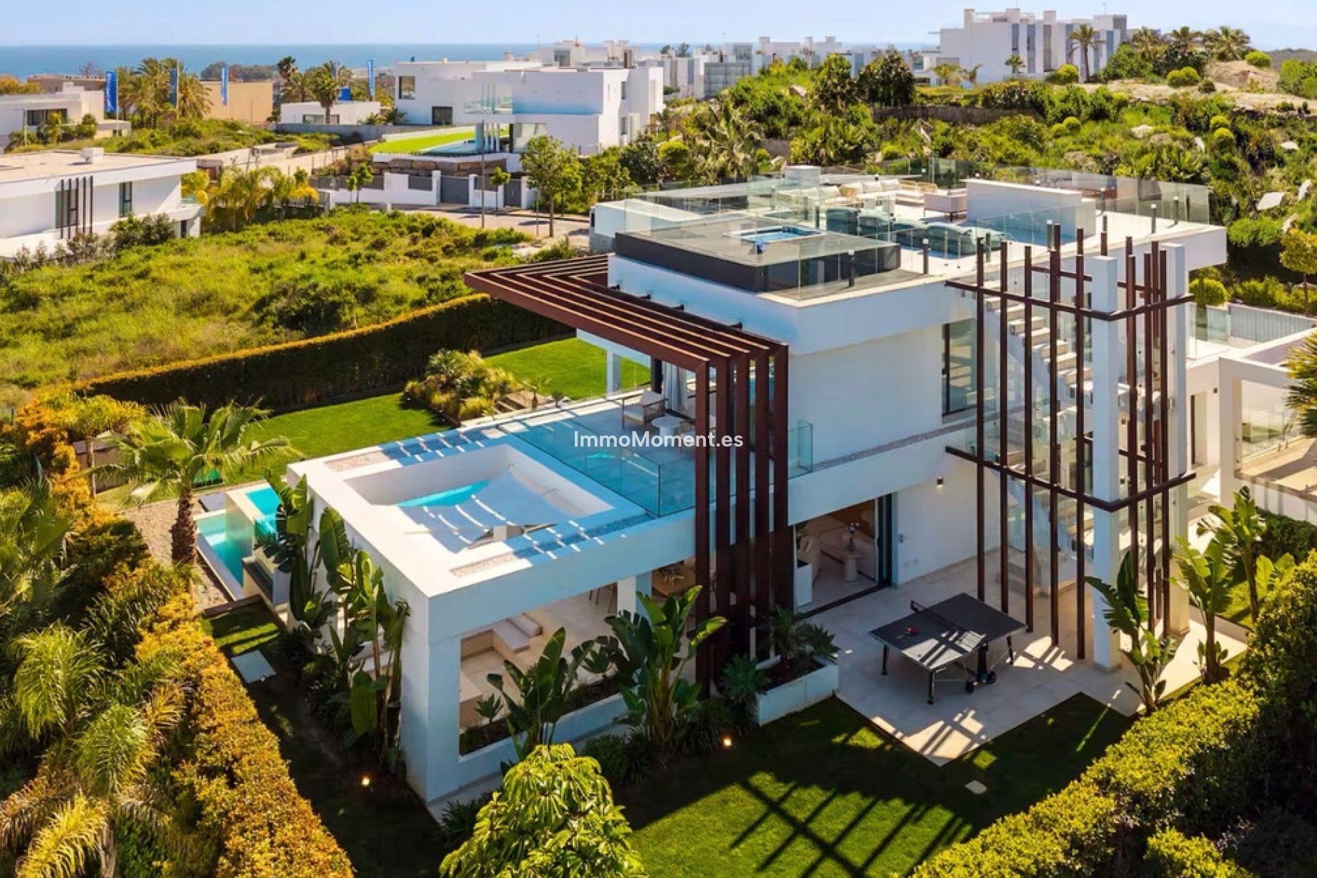 Resale - Villa - El Paraiso - New Golden Mile