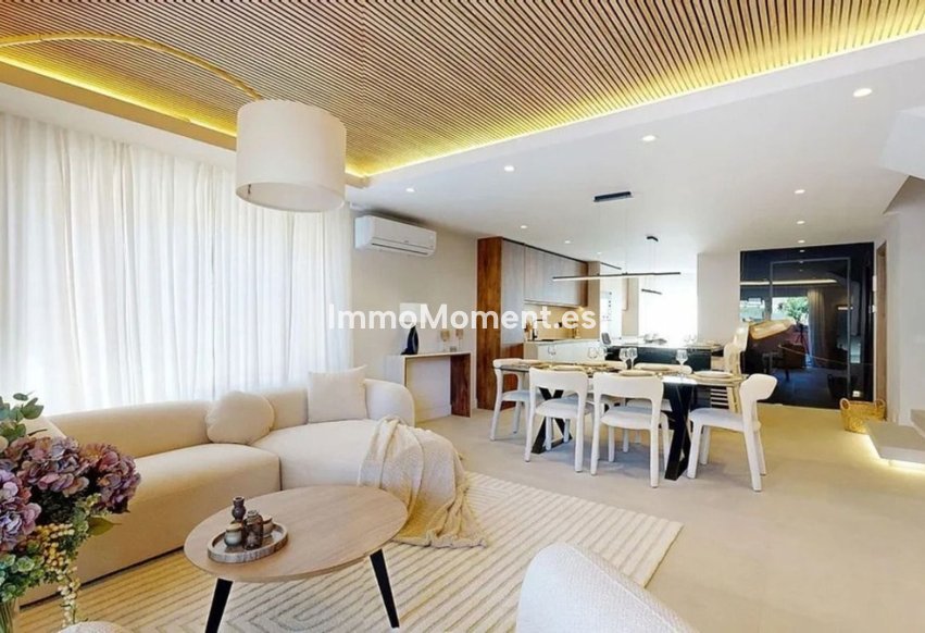 Resale - Villa - Estepona - Atalaya