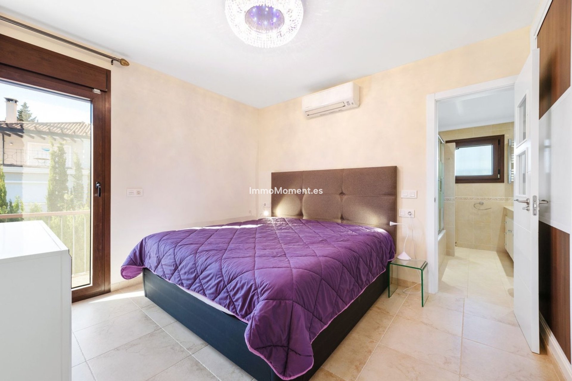 Resale - Villa - Estepona - Atalaya