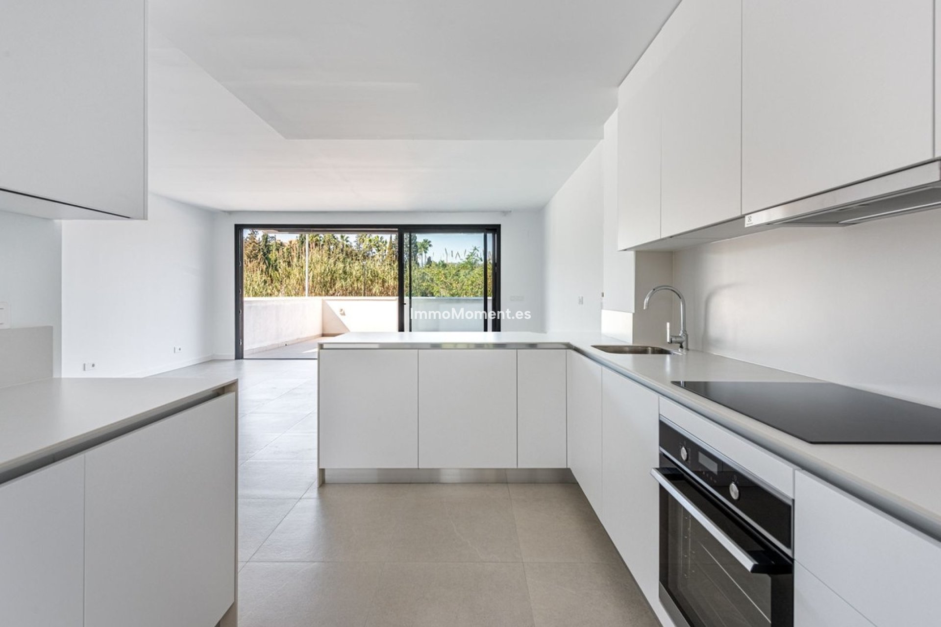 Resale - Villa - Estepona - Atalaya