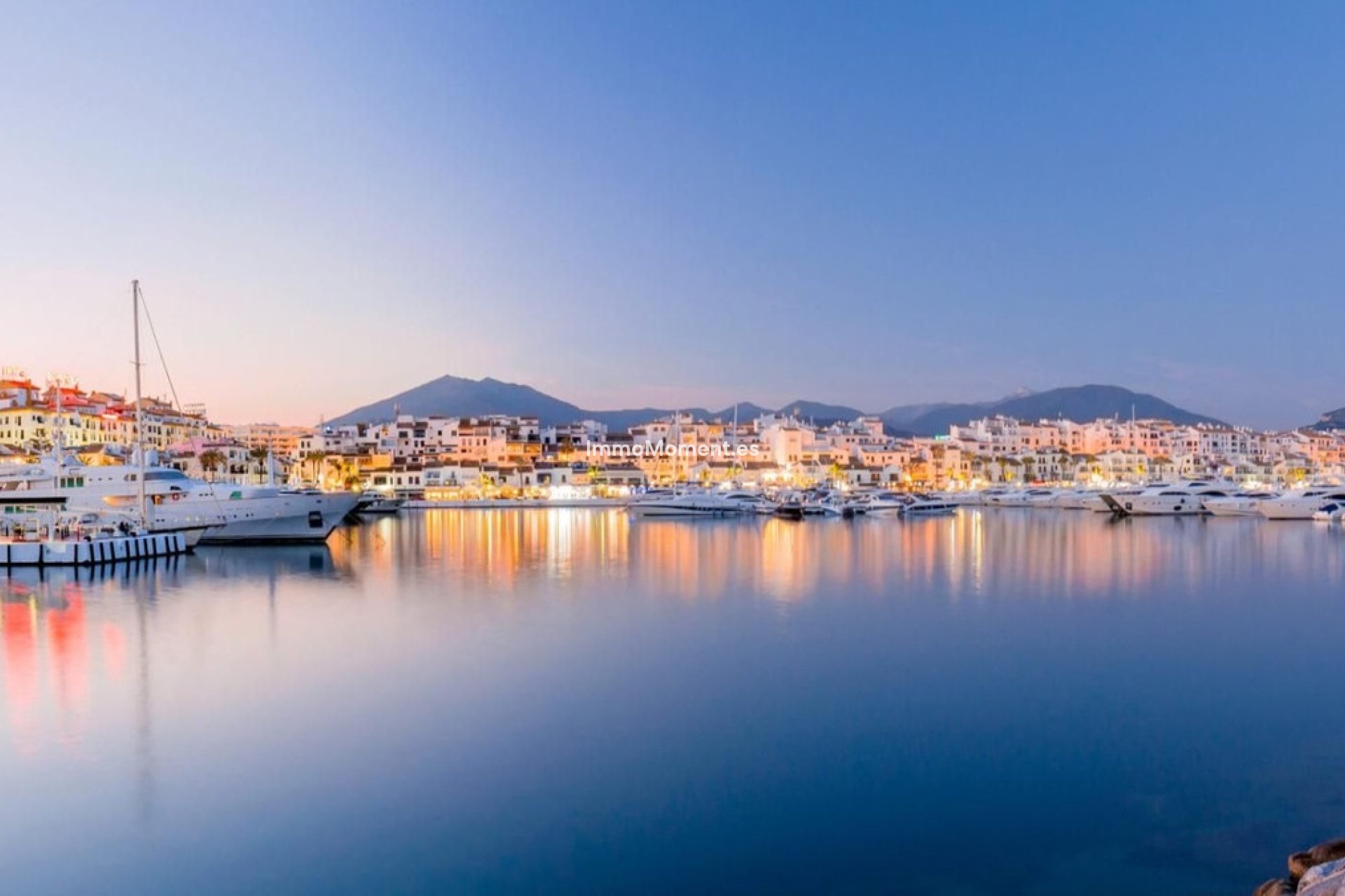 Resale - Villa - Estepona - Atalaya