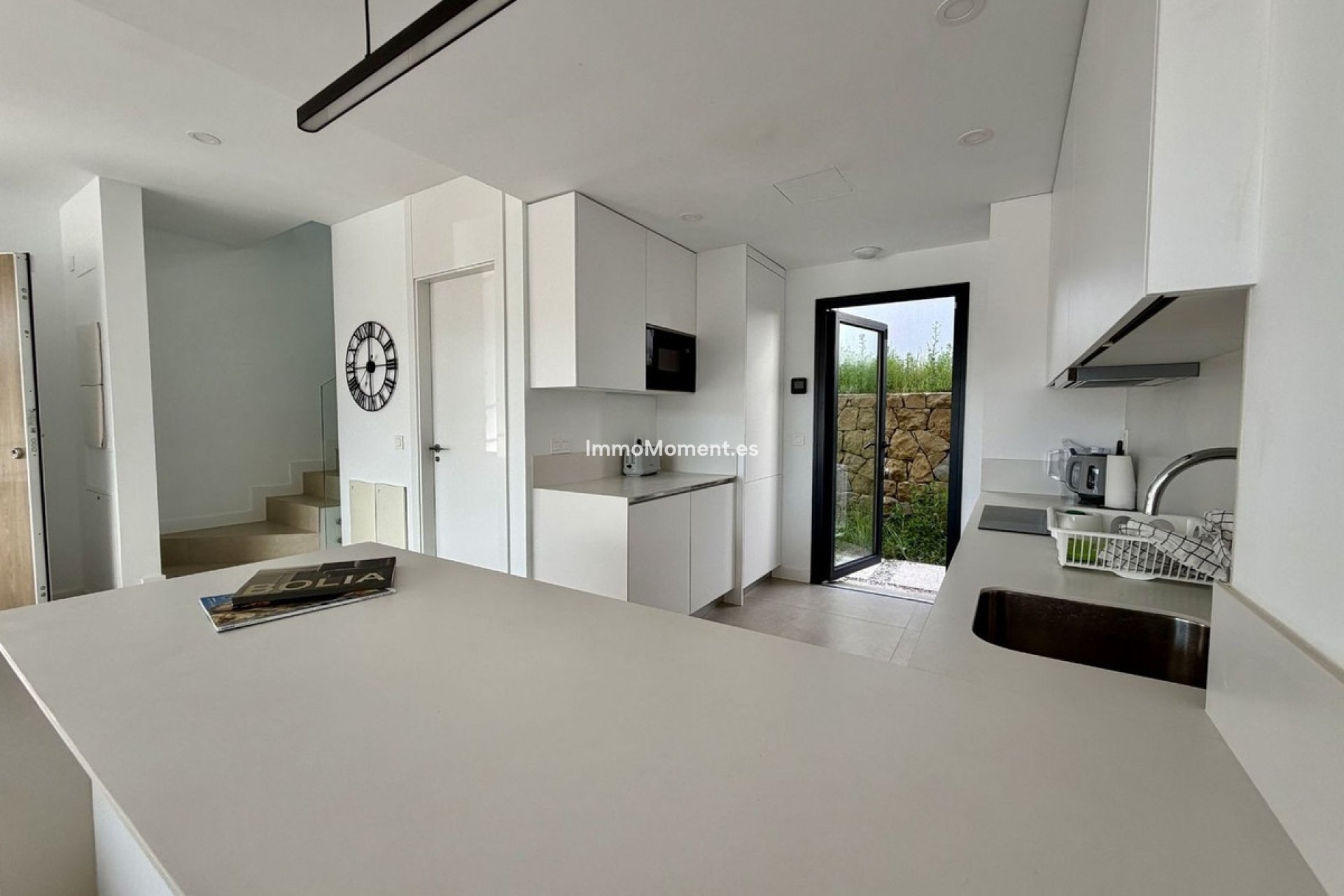 Resale - Villa - Estepona - Atalaya