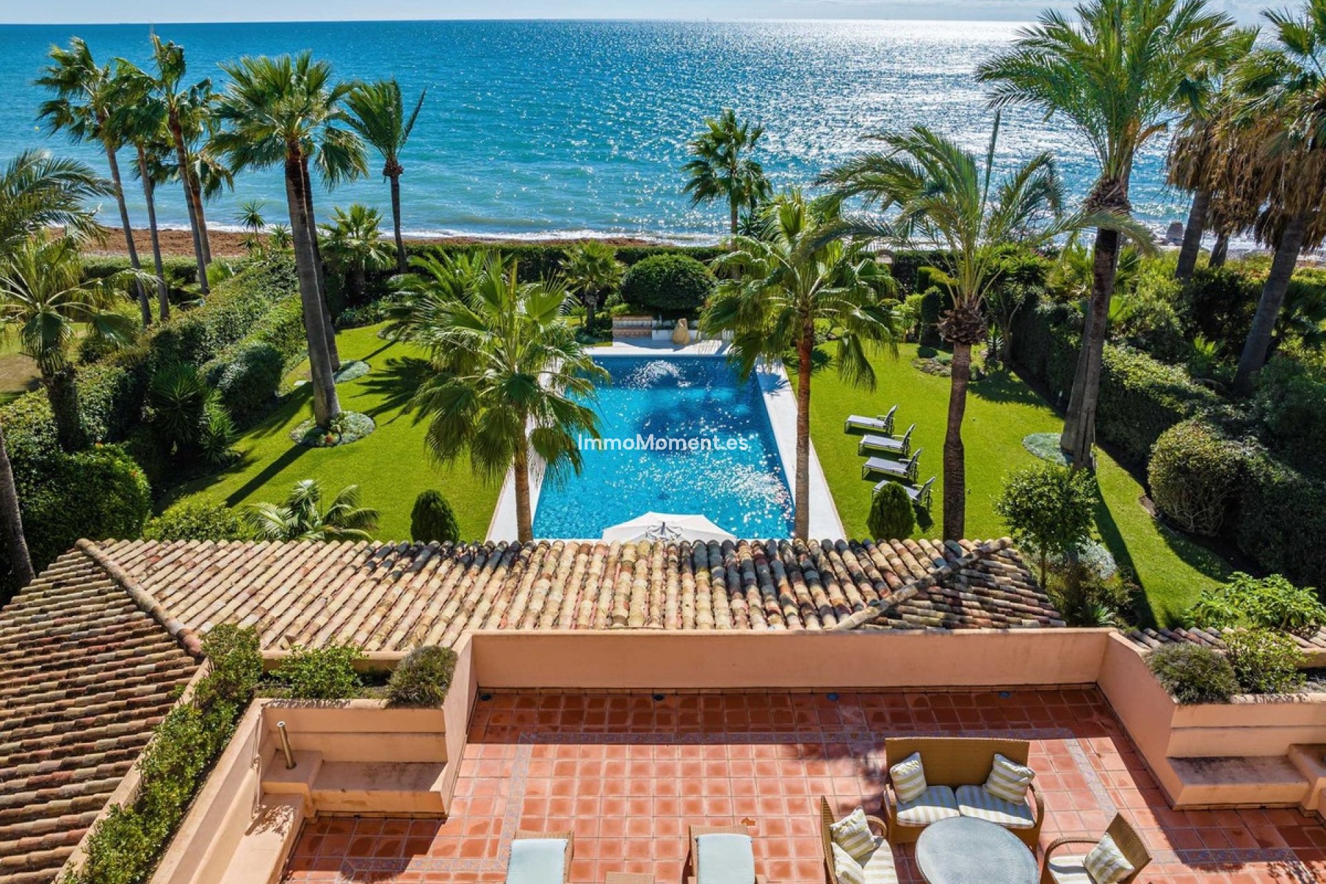 Resale - Villa - Estepona - Benamara