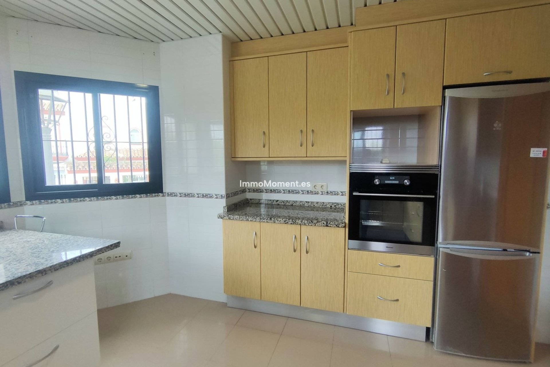 Resale - Villa - Estepona - Cancelada