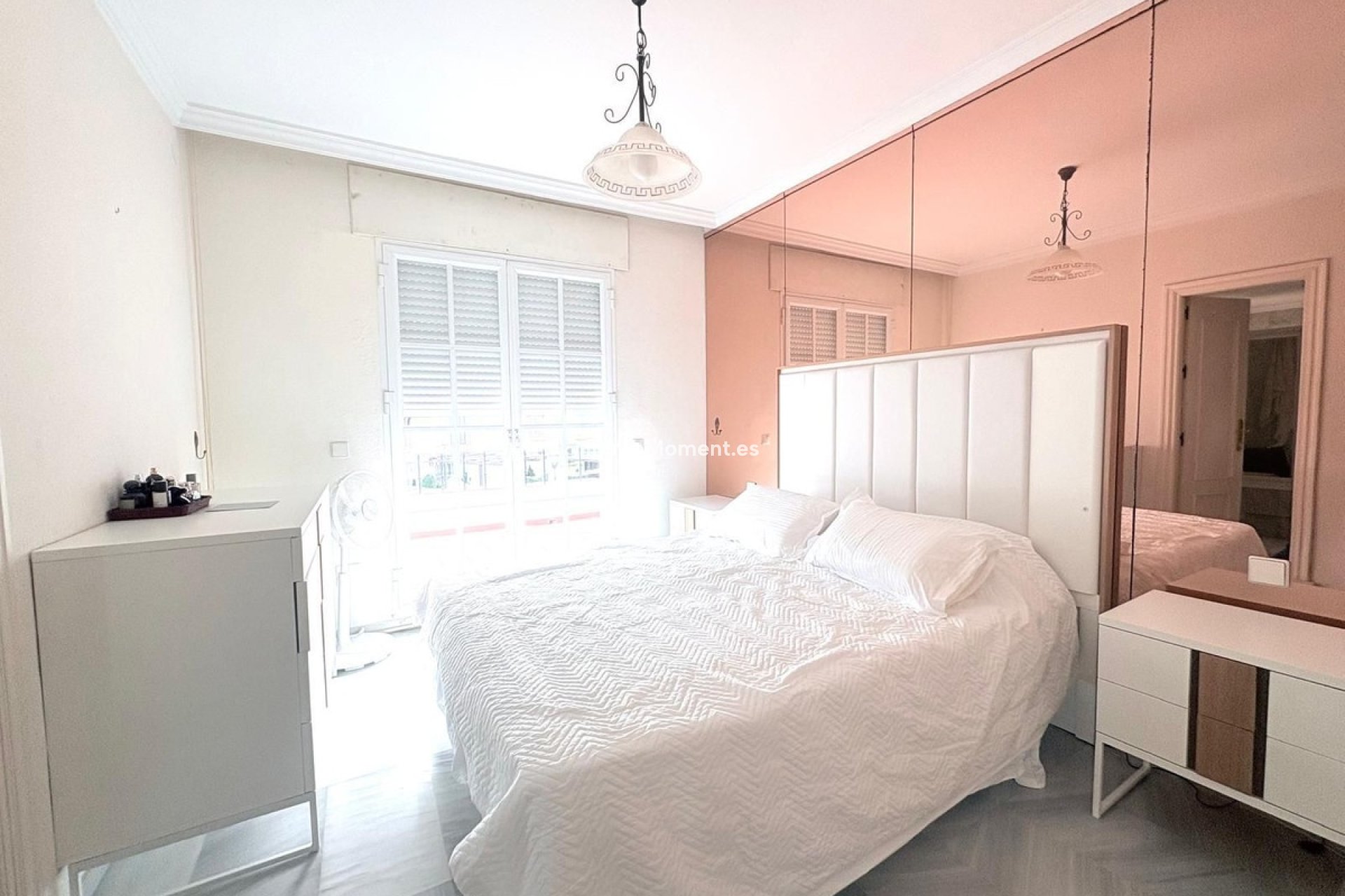 Resale - Villa - Estepona - Cancelada