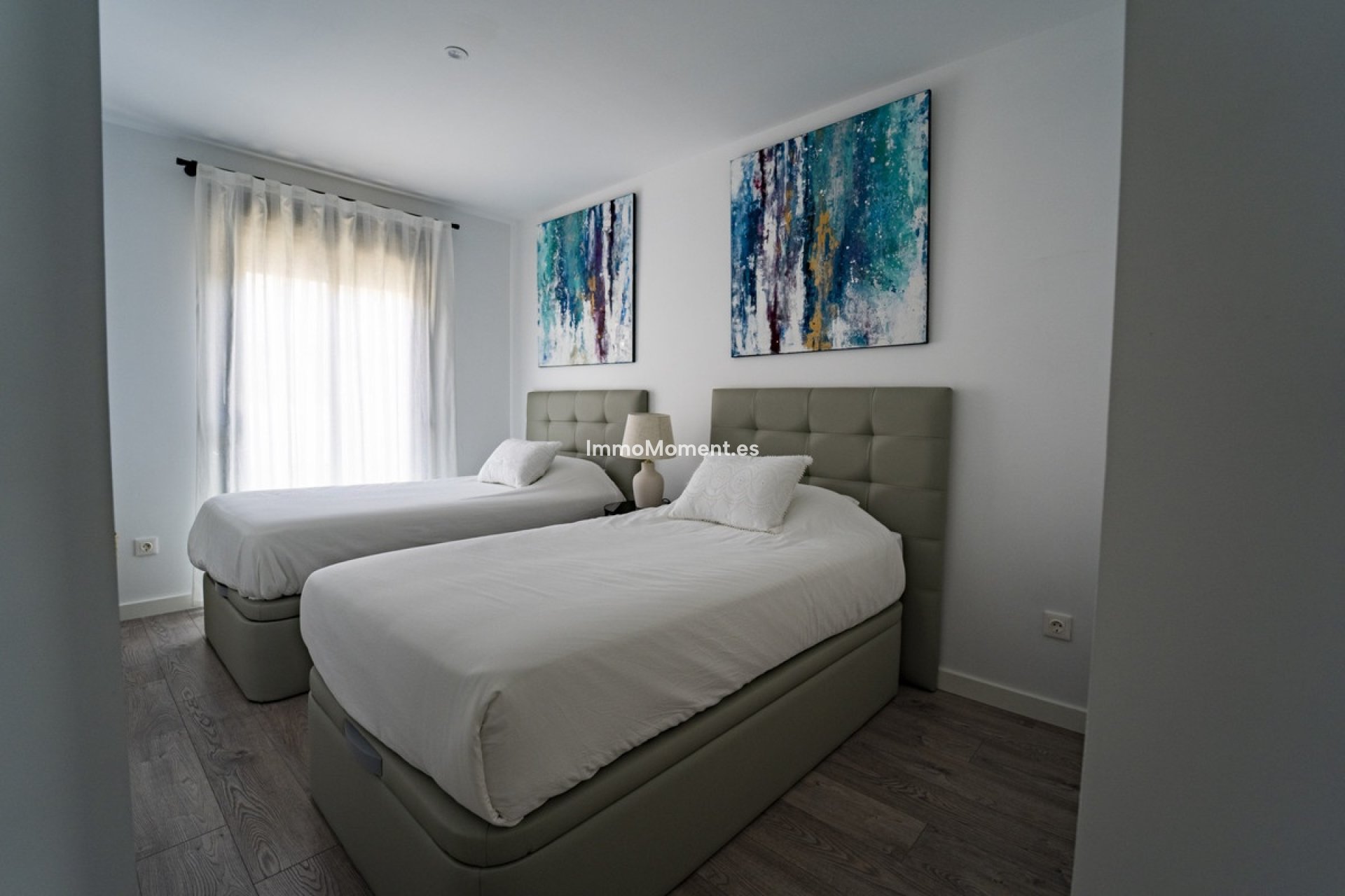 Resale - Villa - Estepona - Cancelada