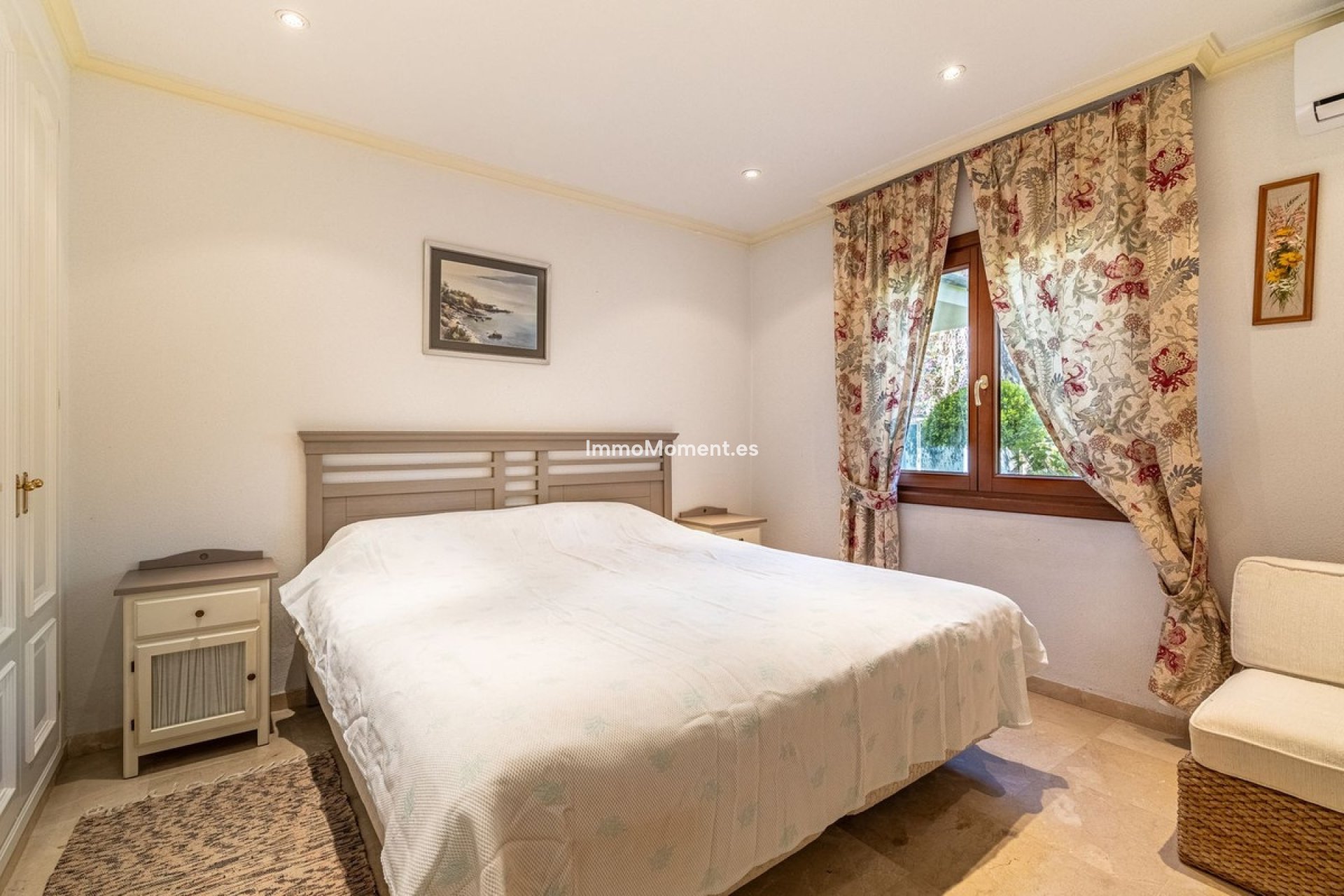 Resale - Villa - Estepona - Cancelada