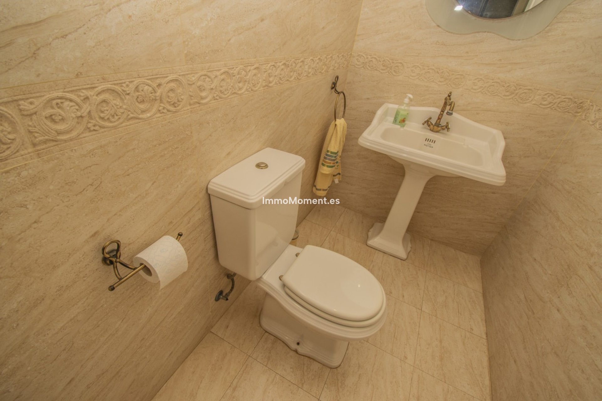 Resale - Villa - Estepona - Estepona Centro