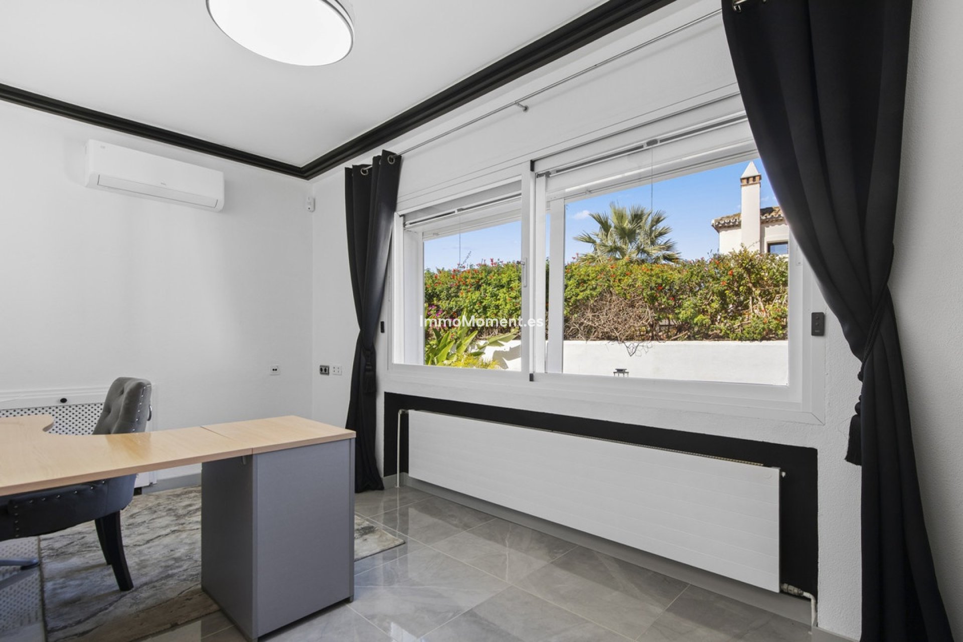 Resale - Villa - Estepona - Estepona Centro