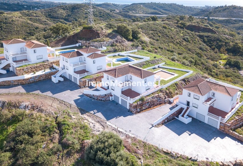 Resale - Villa - Estepona - Estepona Centro