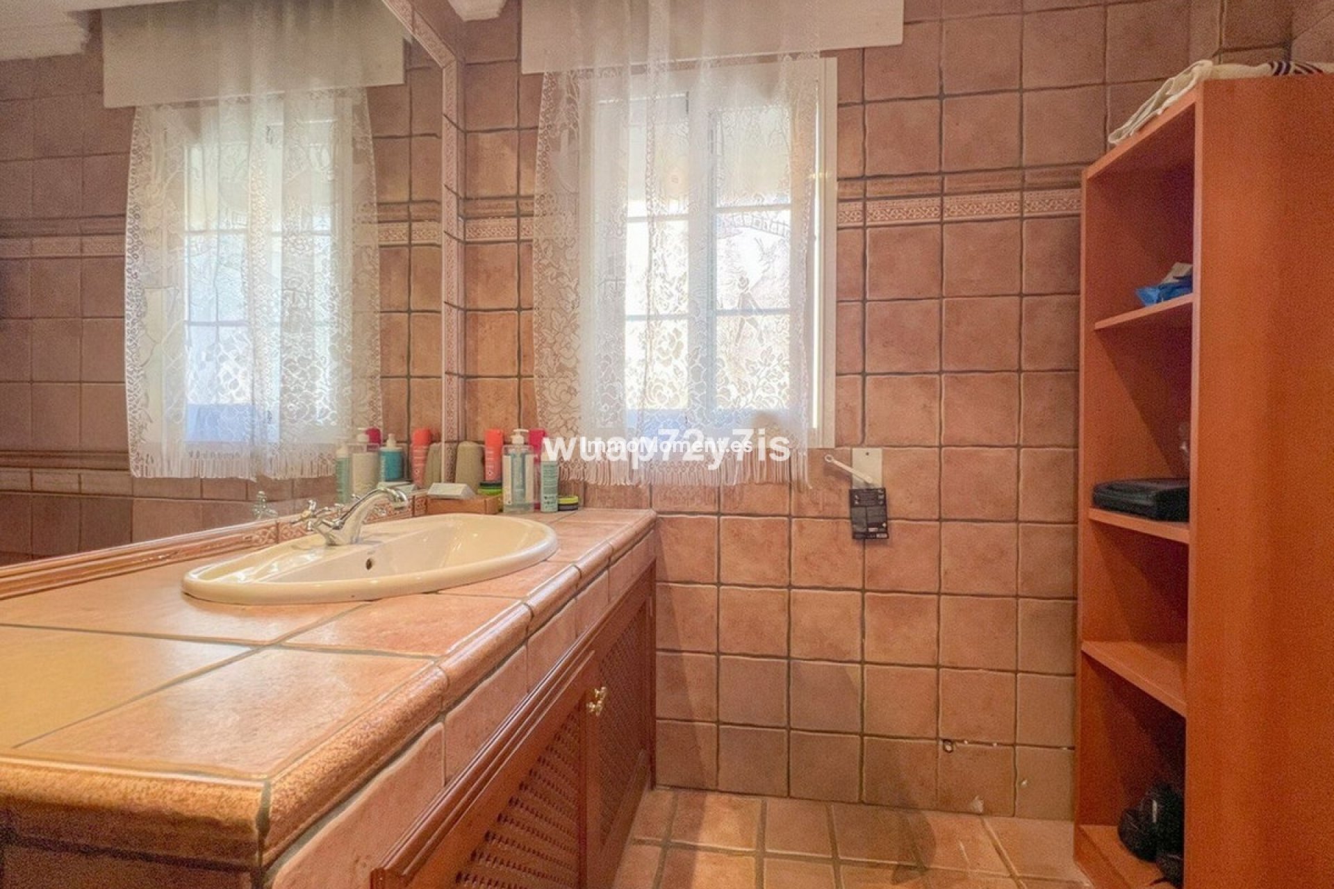 Resale - Villa - Estepona - Estepona Centro