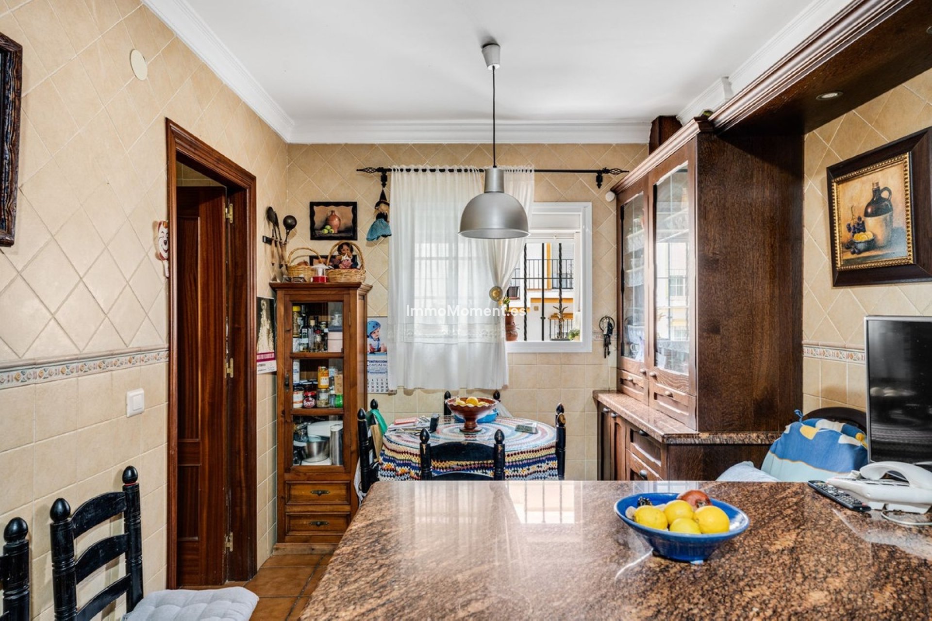 Resale - Villa - Estepona - Estepona Centro