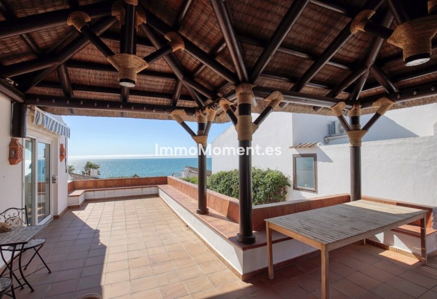 Resale - Villa - Estepona - Estepona Centro