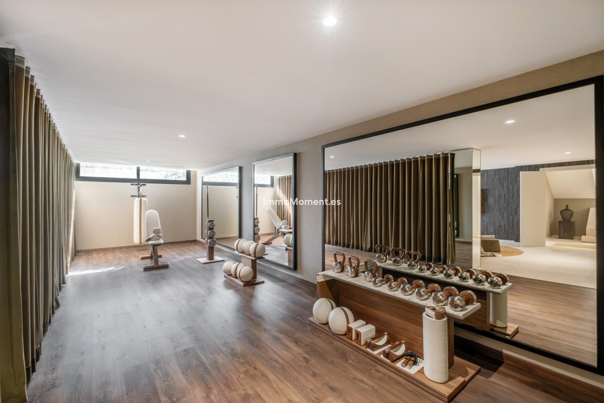 Resale - Villa - Estepona - Estepona Centro