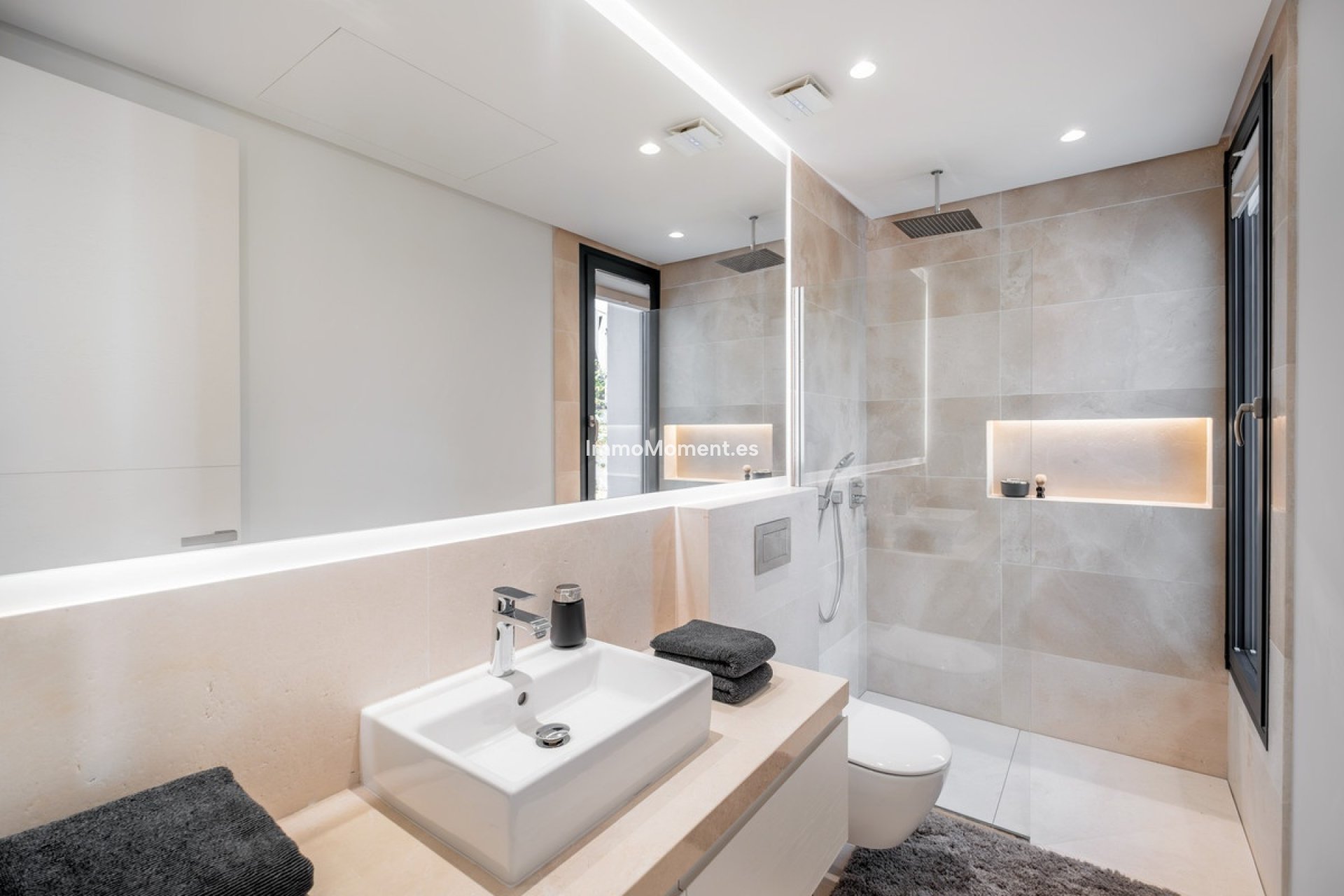 Resale - Villa - Estepona - Estepona Centro