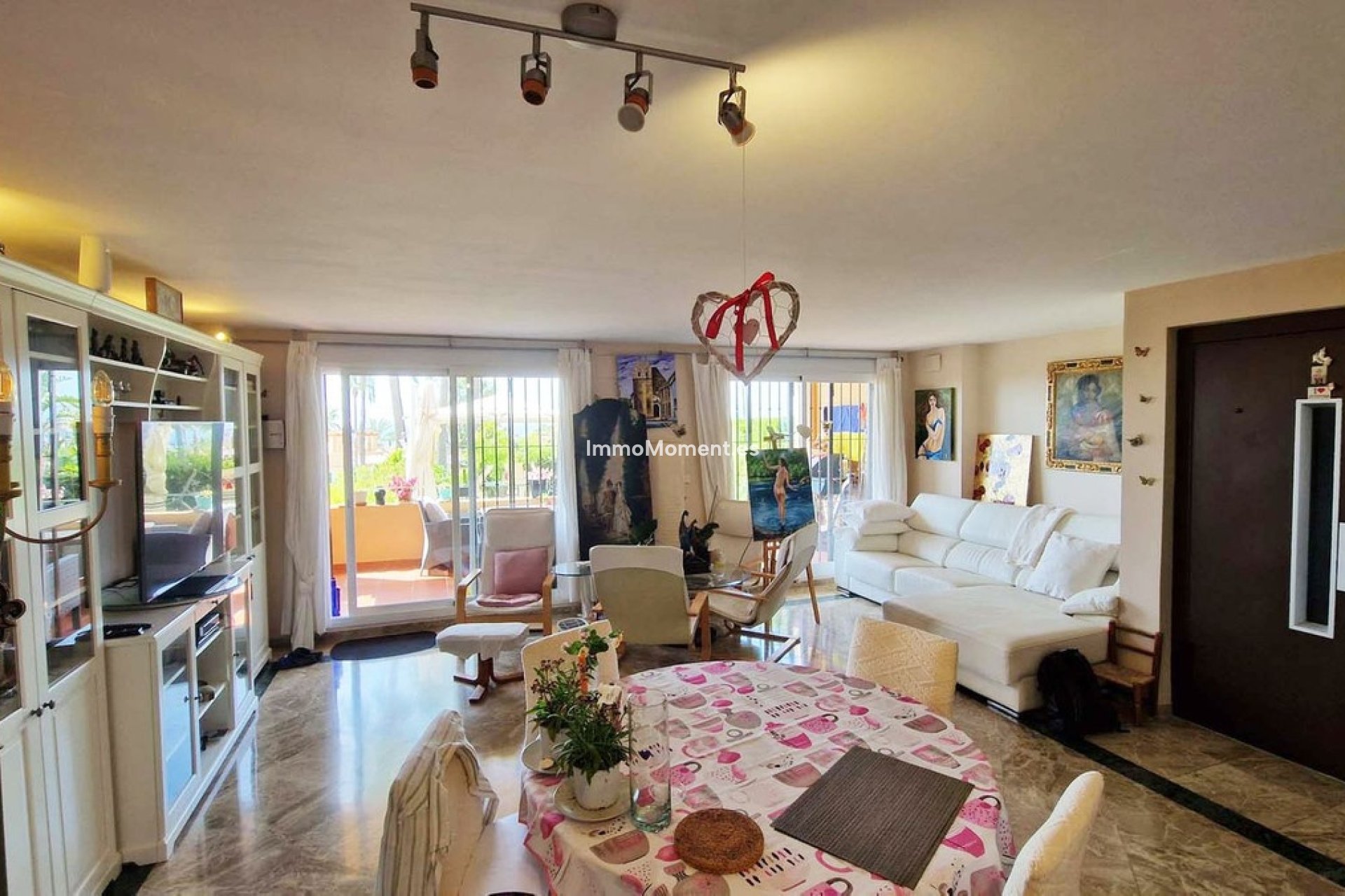 Resale - Villa - Estepona - Estepona Centro