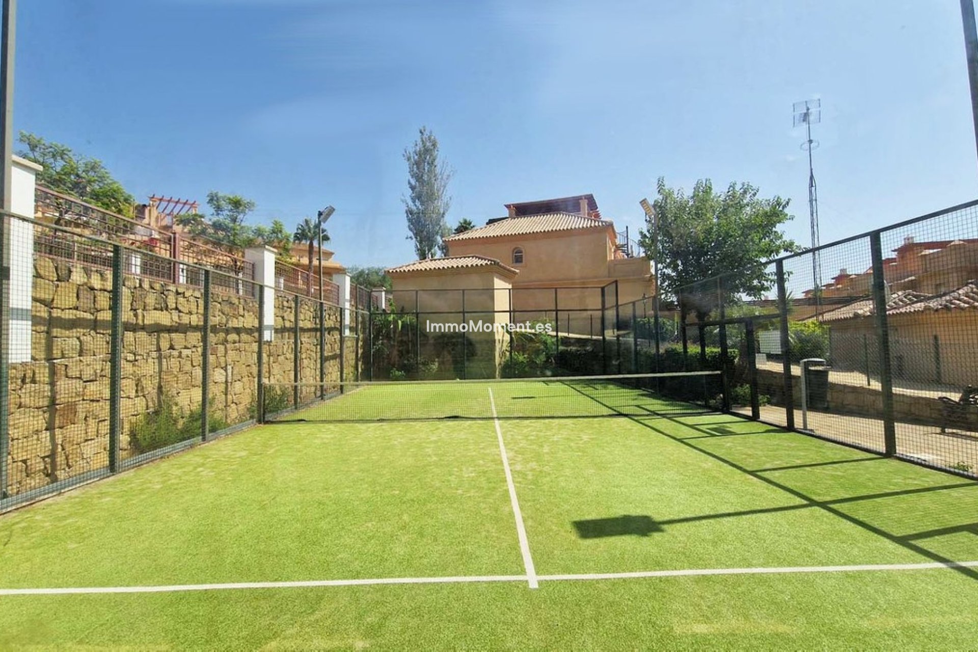 Resale - Villa - Estepona - Estepona Centro