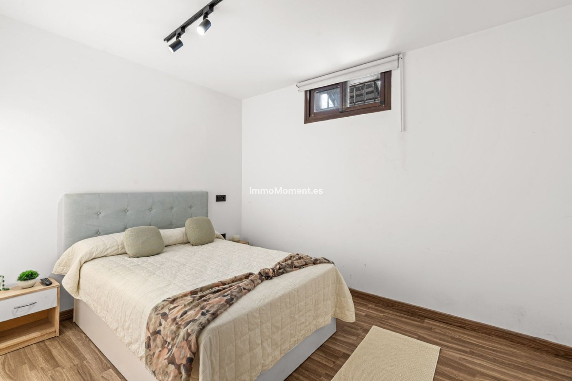 Resale - Villa - Estepona - Estepona Centro