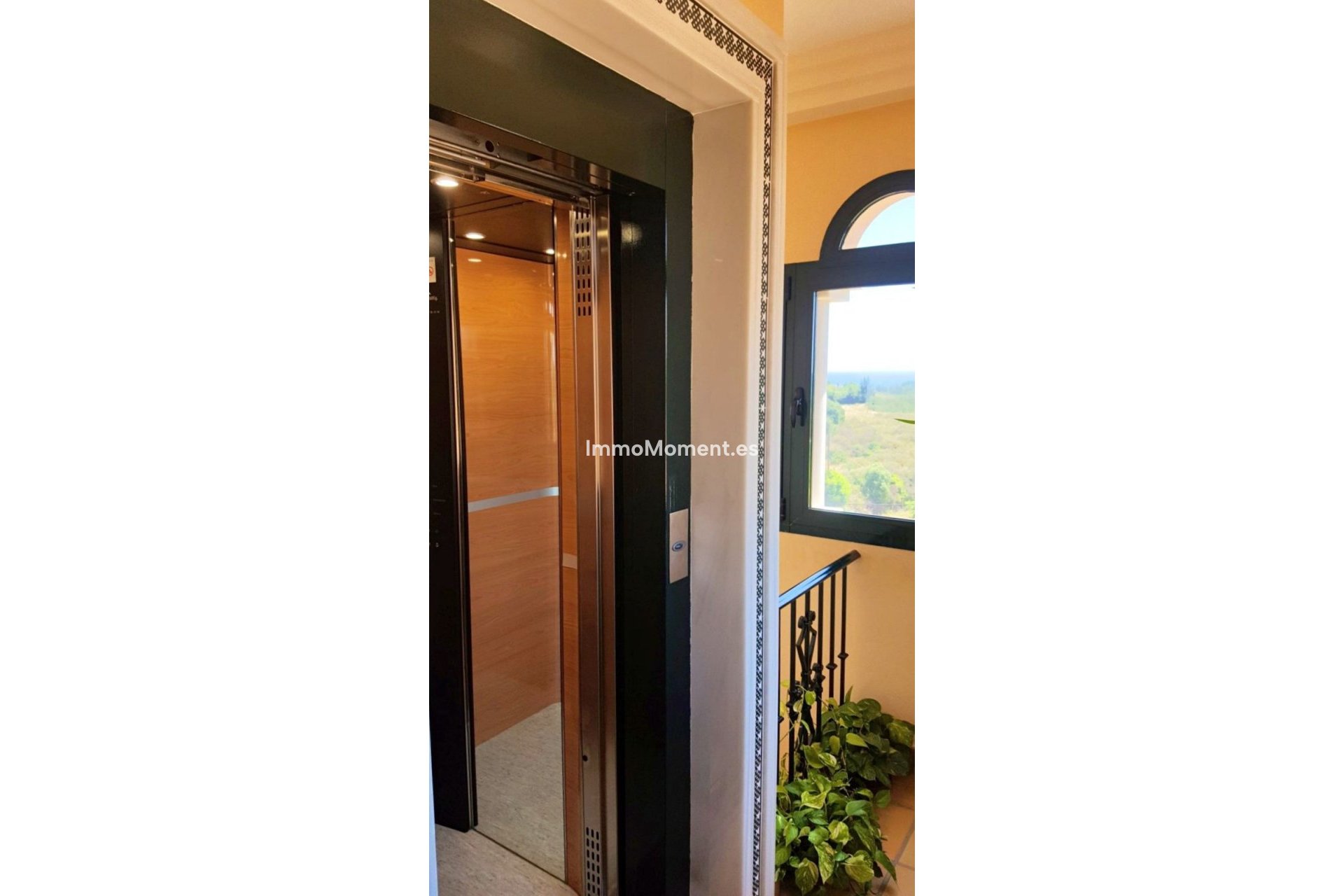 Resale - Villa - Estepona - Estepona Centro